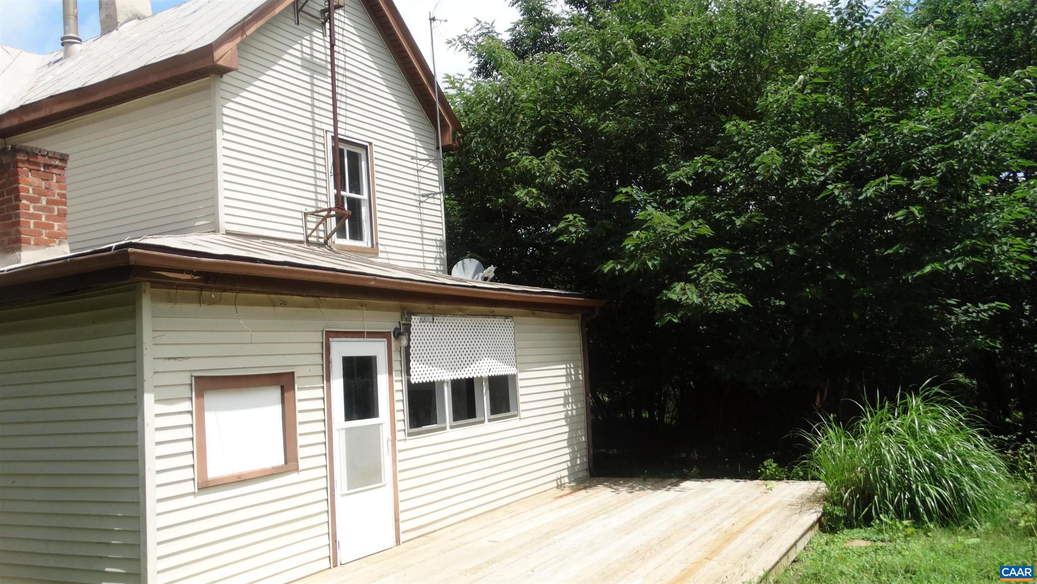 UNKNOWN - Residential Lease