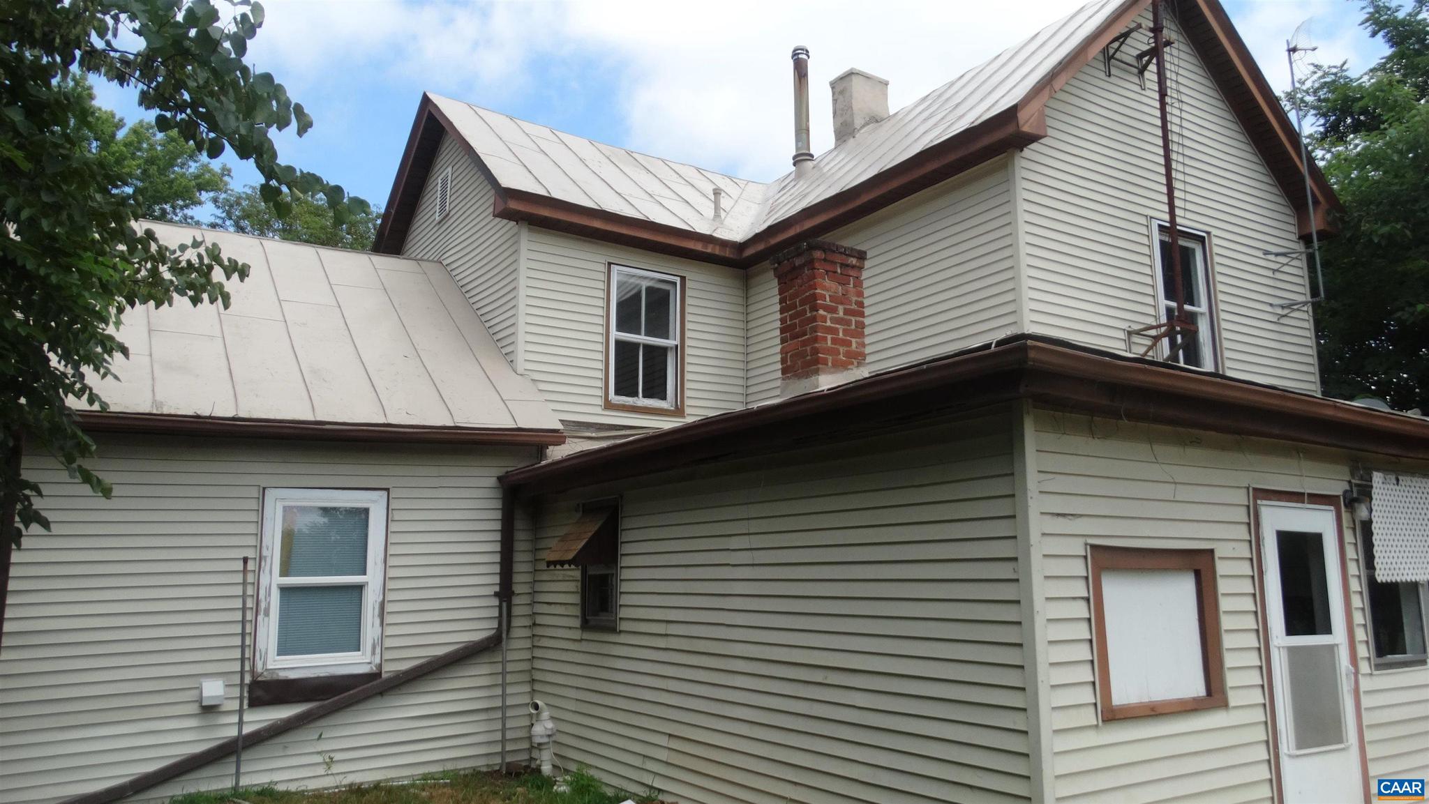 UNKNOWN - Residential Lease