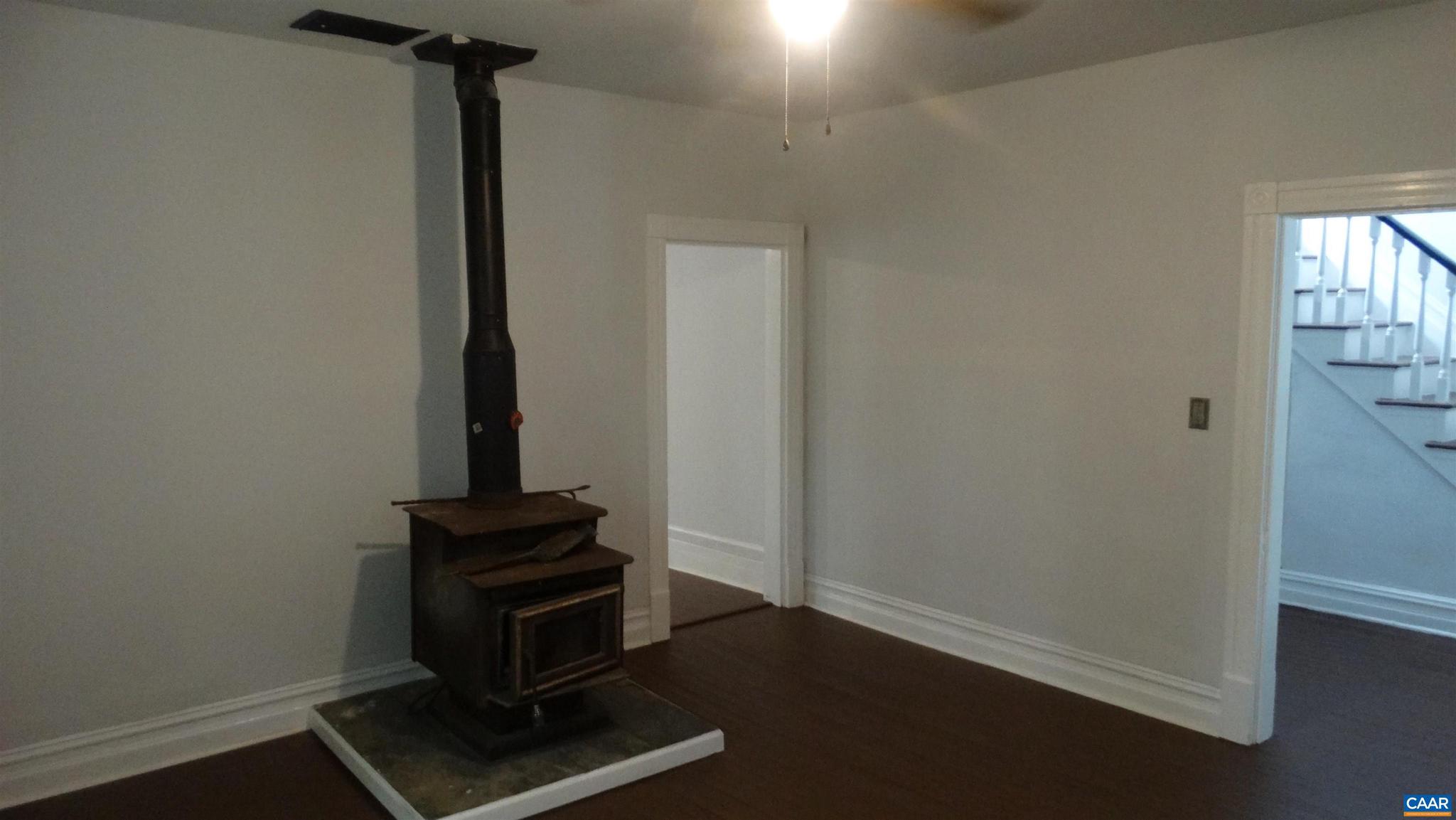 UNKNOWN - Residential Lease