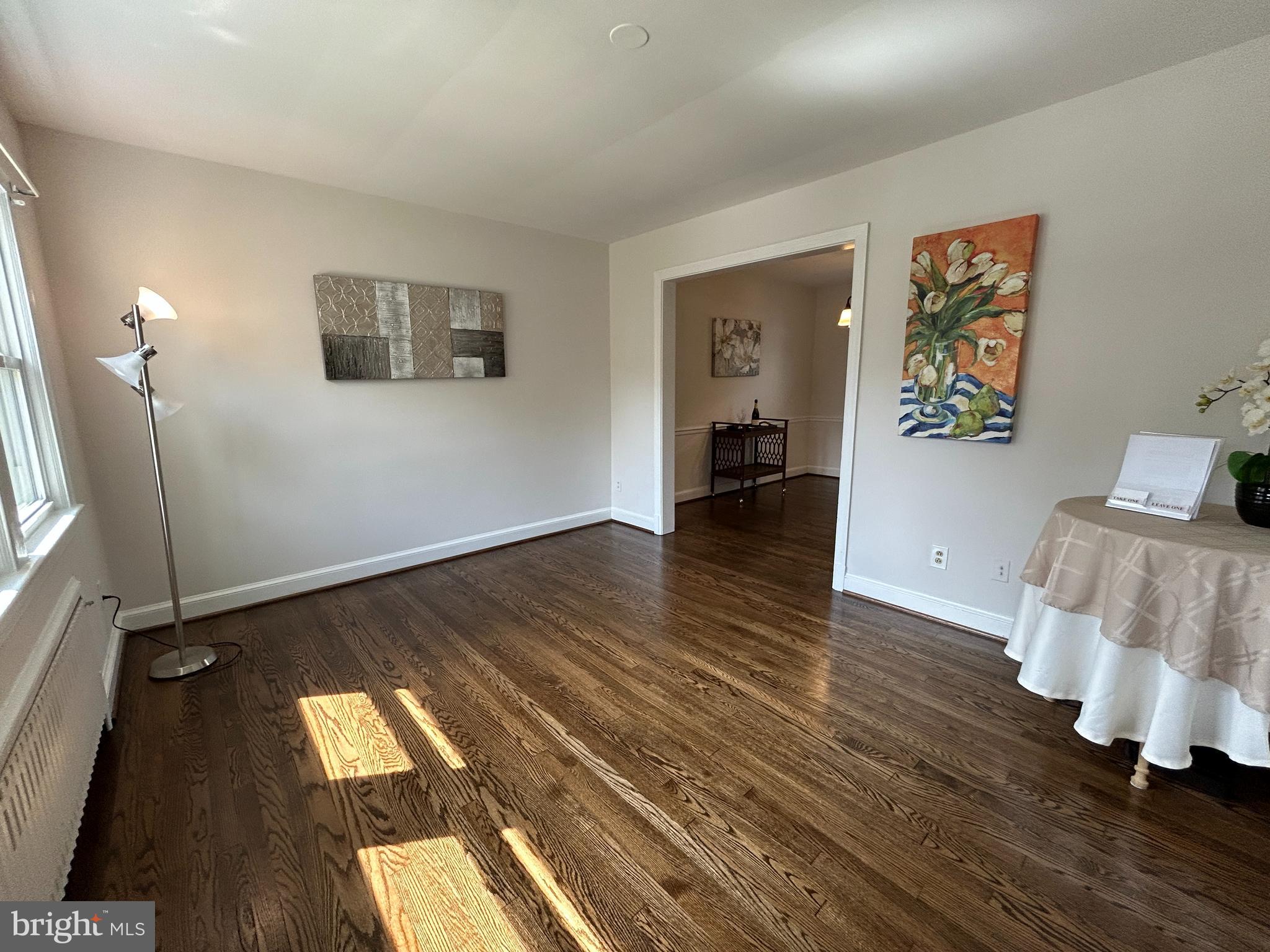 304 E NELSON AVENUE