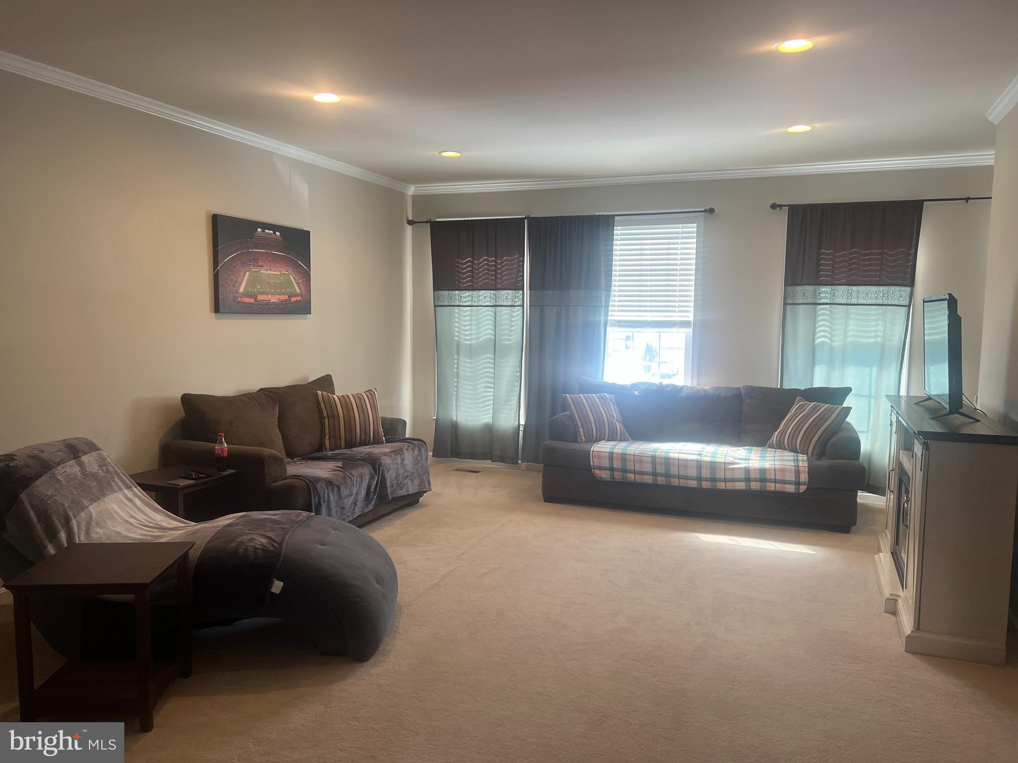 BELMONT TRACE - Residential Lease