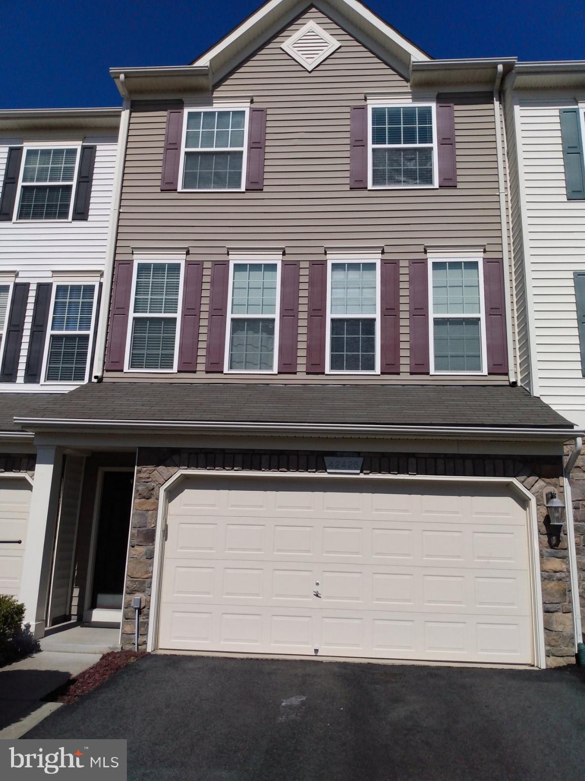 BELMONT TRACE - Residential Lease