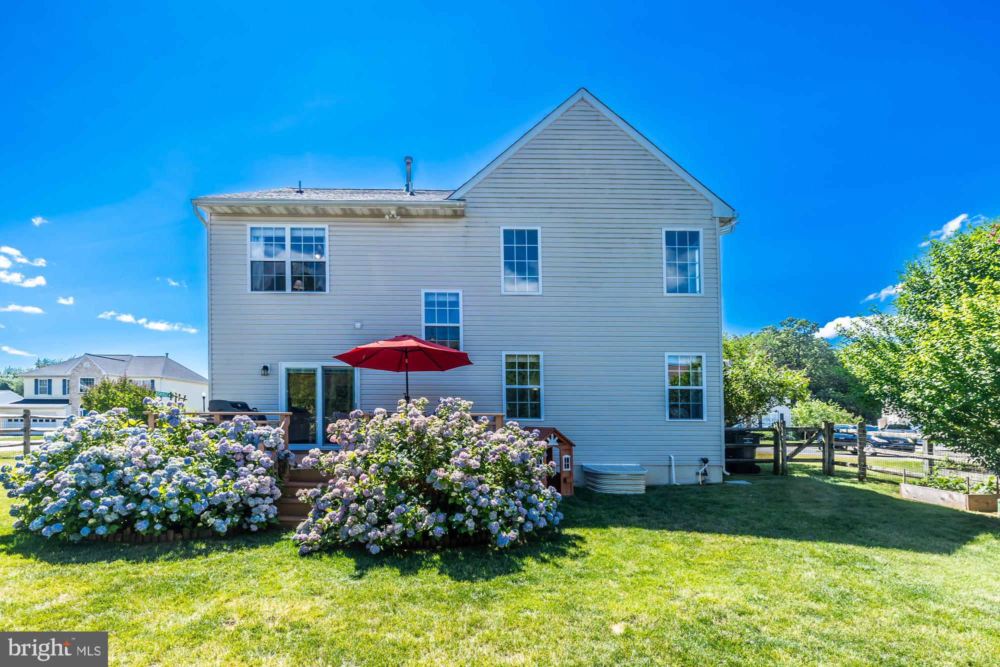 BROOK CROSSING - Residential