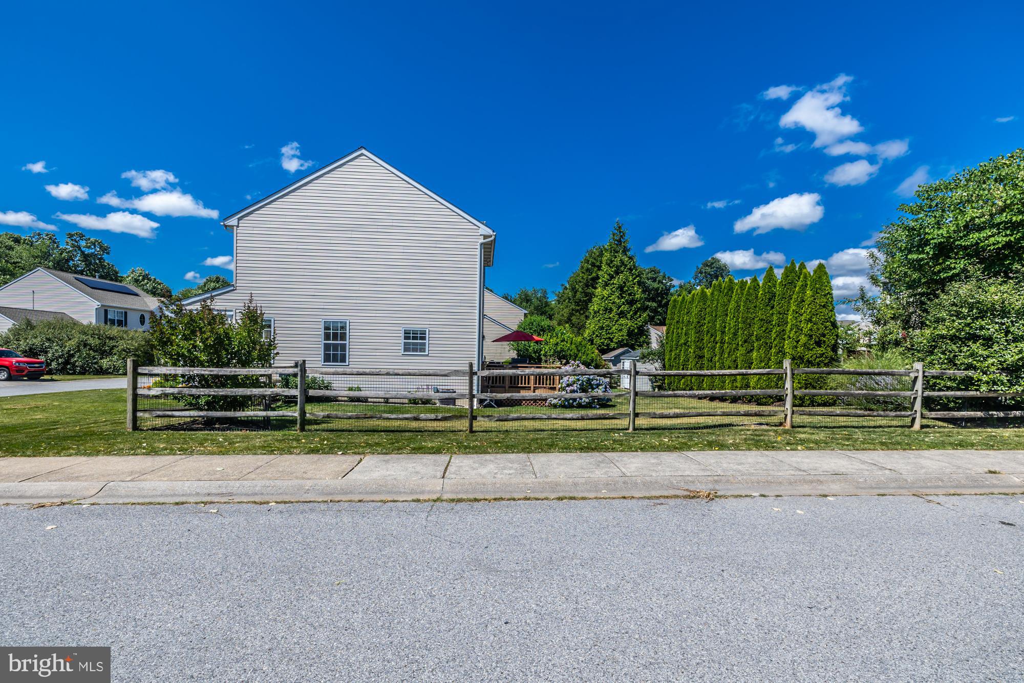BROOK CROSSING - Residential