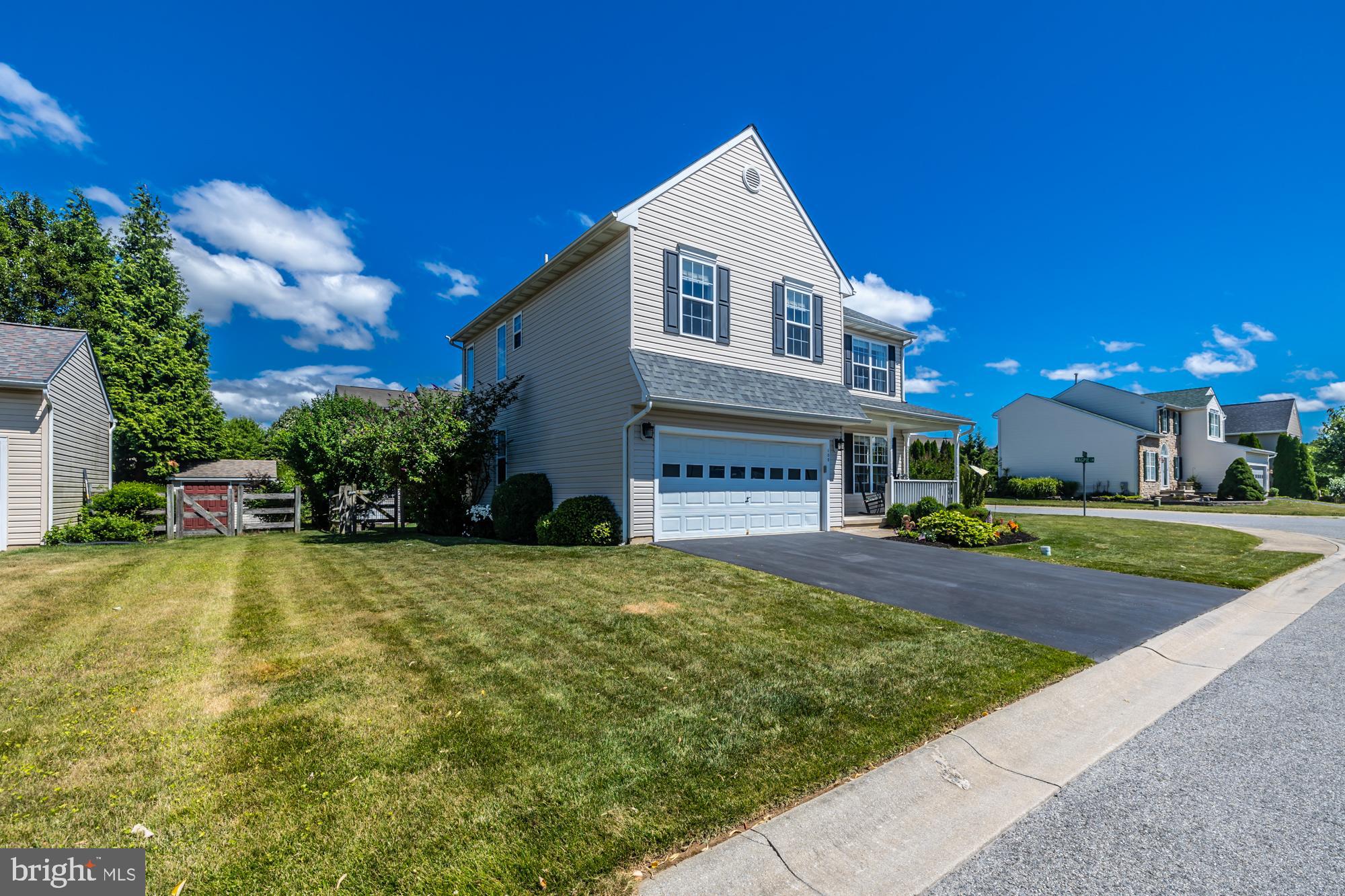 BROOK CROSSING - Residential