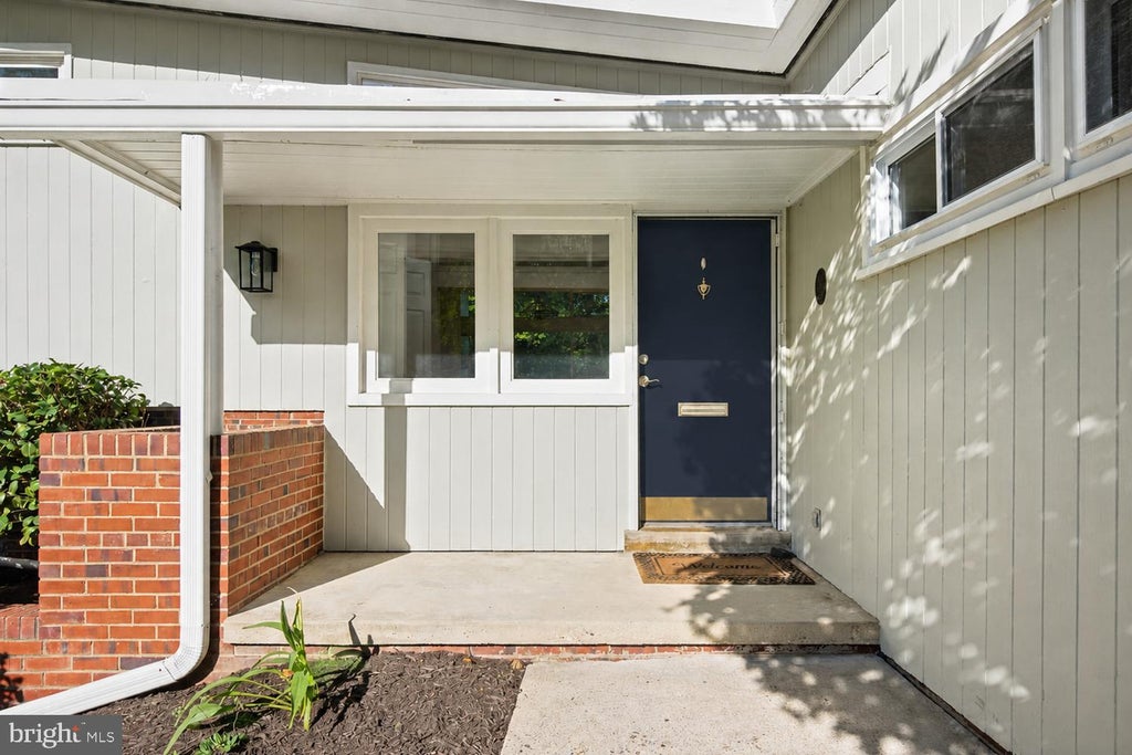 Photo of 9408 Forest Haven Drive, ALEXANDRIA, VA 22309 (MLS # VAFX2344858)