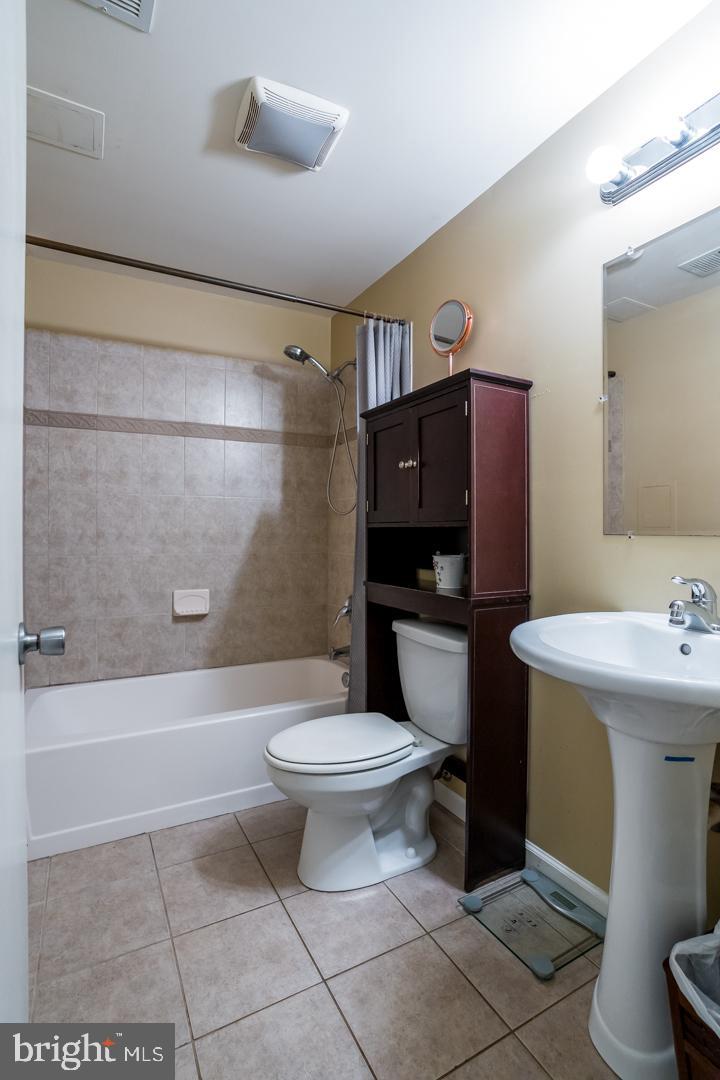 PINES OF LAUREL - Residential