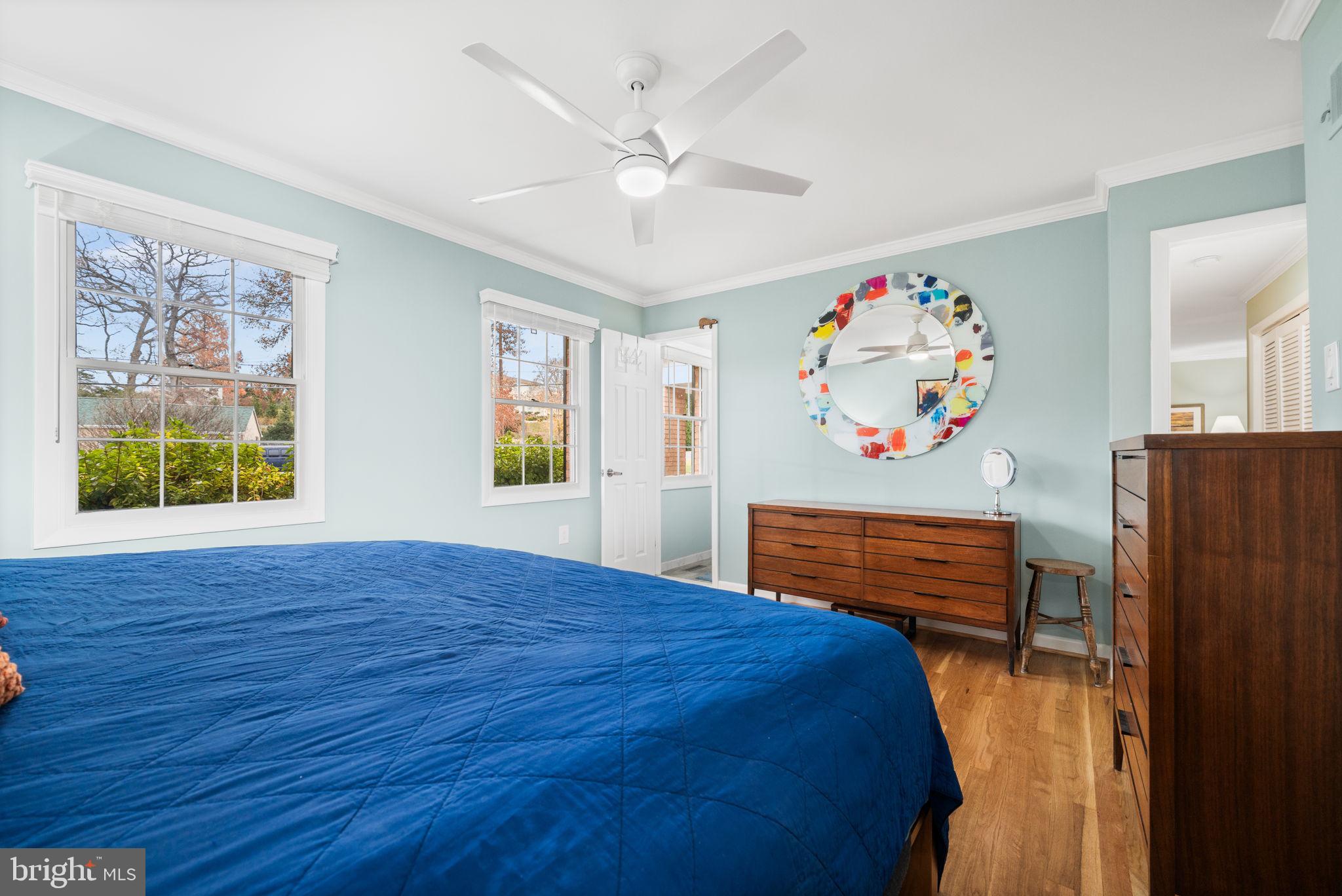 MANOR LAKE - Residential