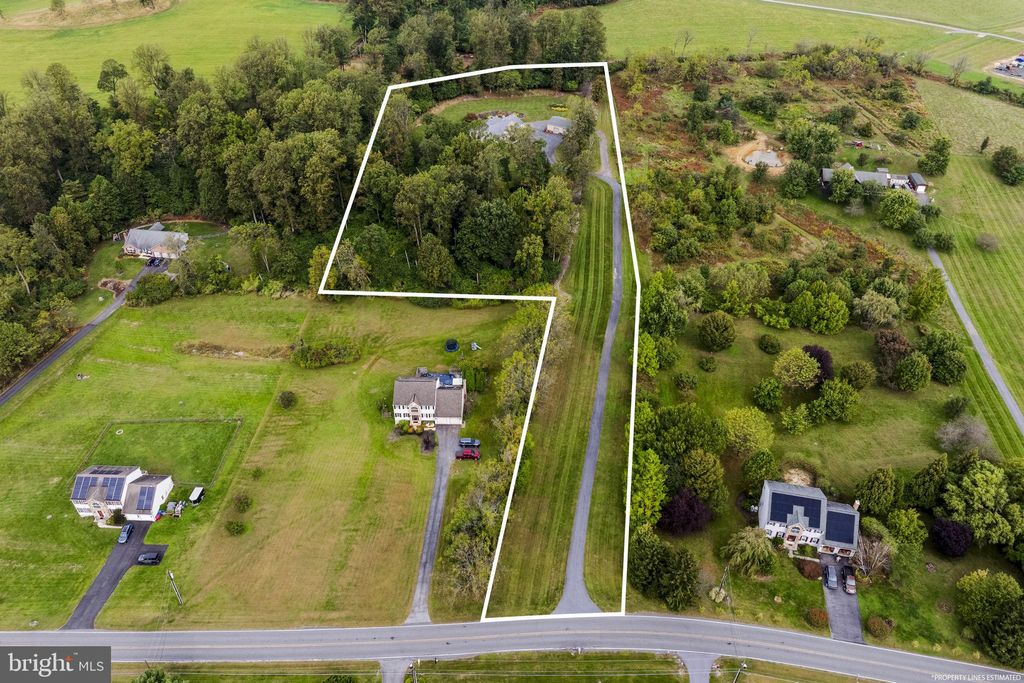 Photo of 259 Mountain Top Road, REINHOLDS, PA 17569 (MLS # PABK2064530)