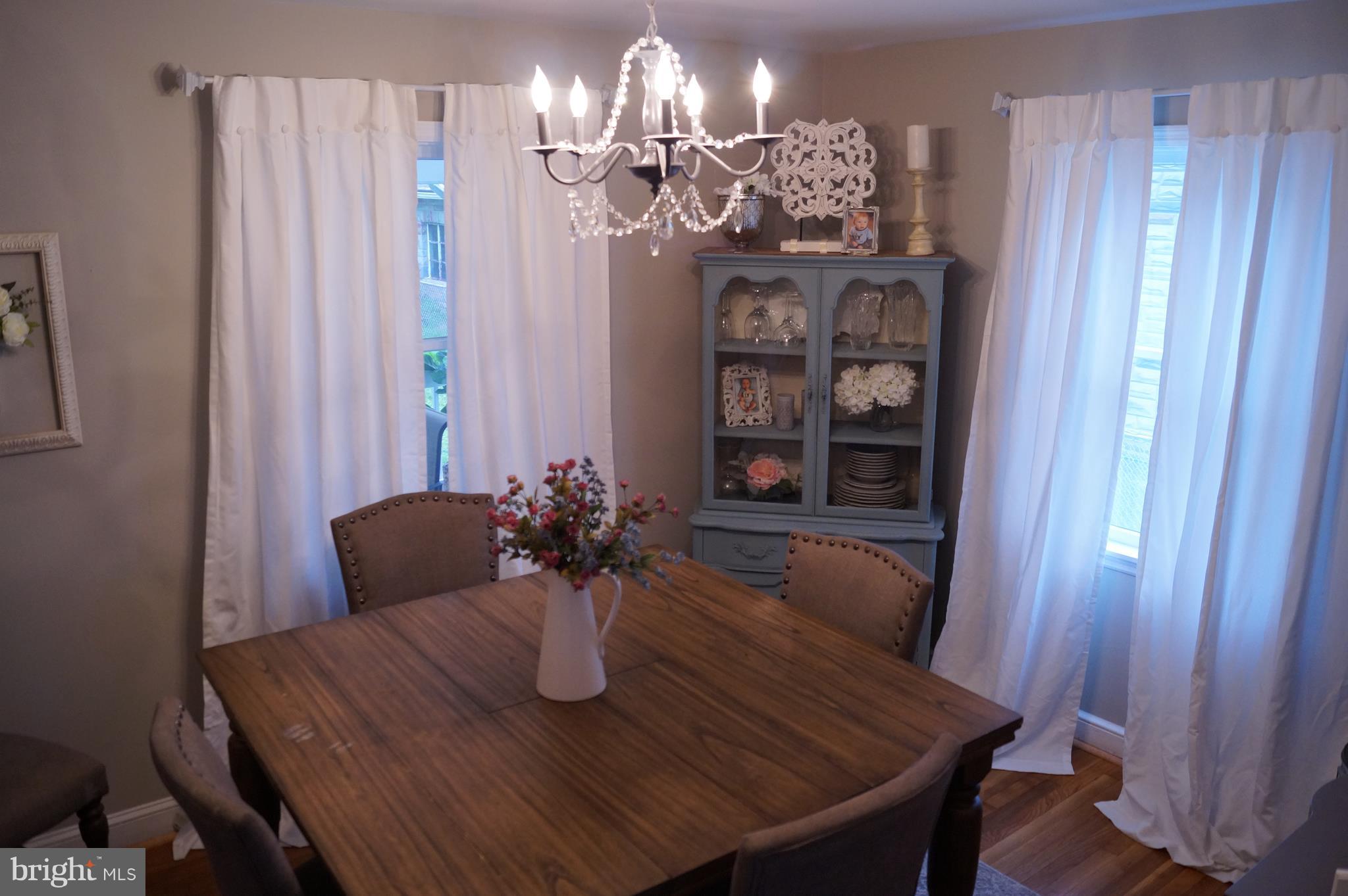 OAKLAND TERRACE - Residential