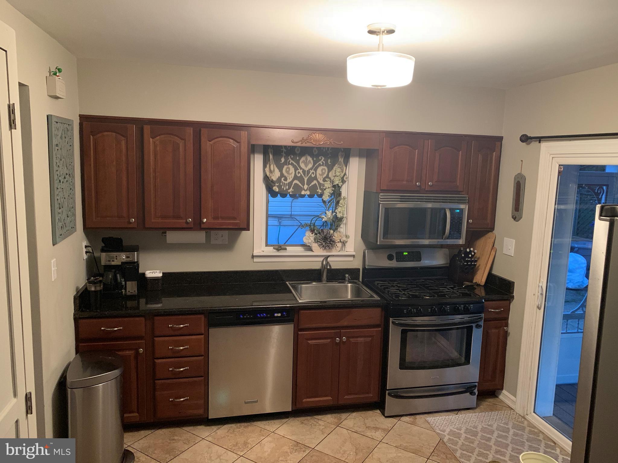 OAKLAND TERRACE - Residential