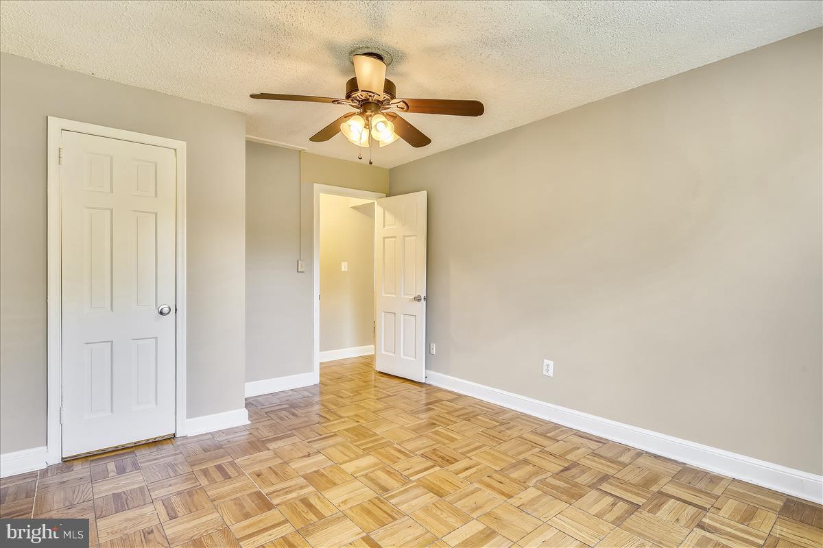 POTOWMACK CROSSING - Residential