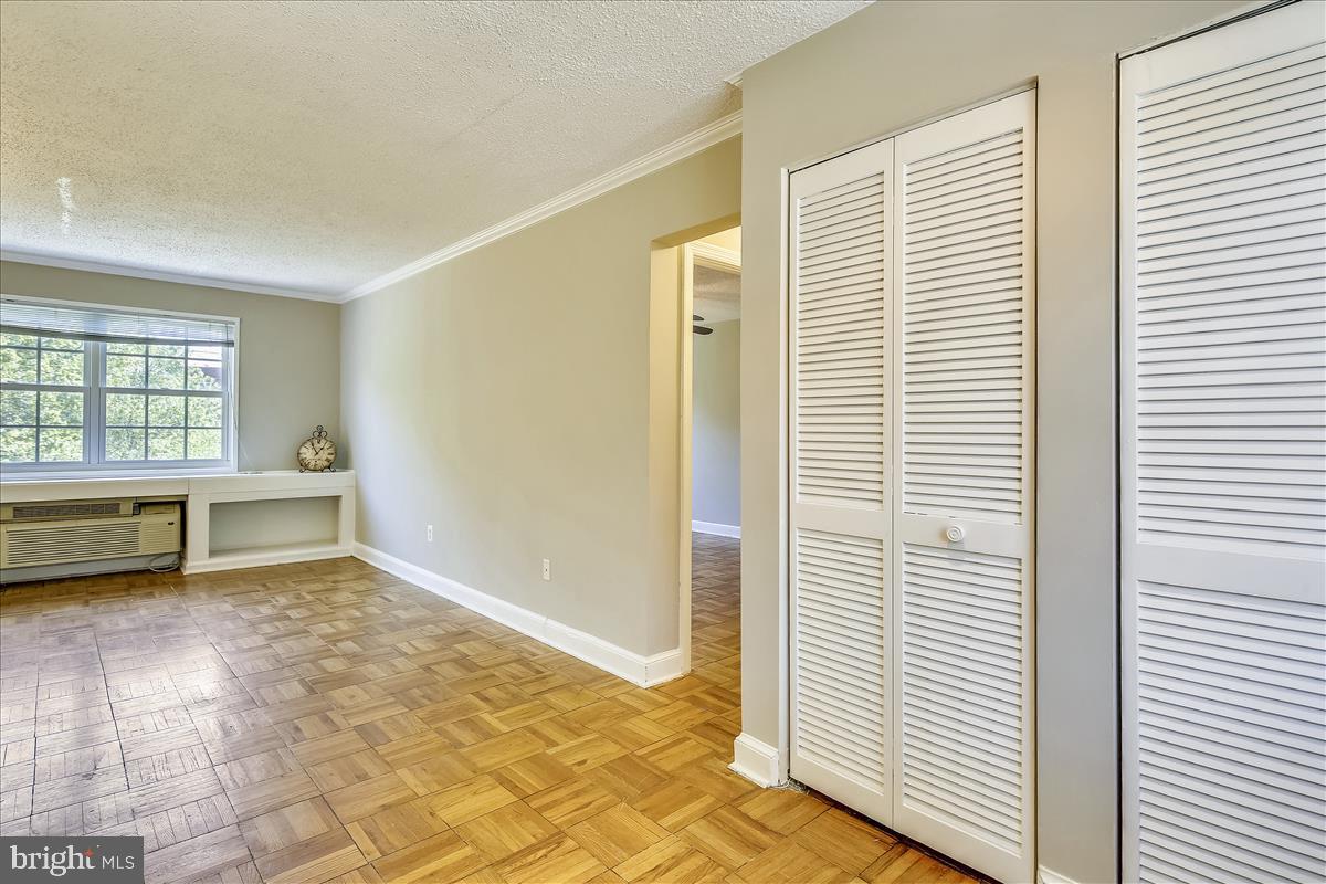 POTOWMACK CROSSING - Residential