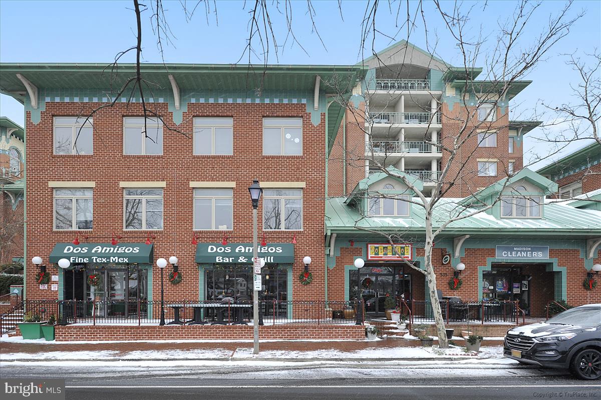 POTOWMACK CROSSING - Residential