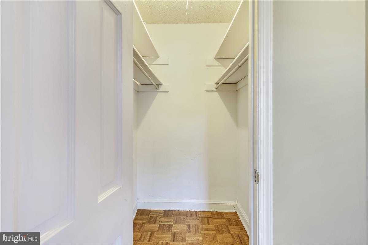 POTOWMACK CROSSING - Residential