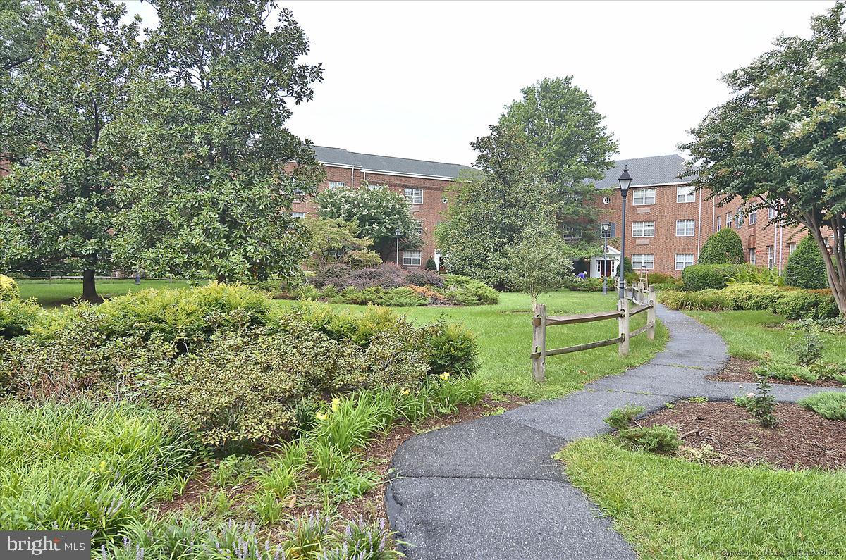 POTOWMACK CROSSING - Residential