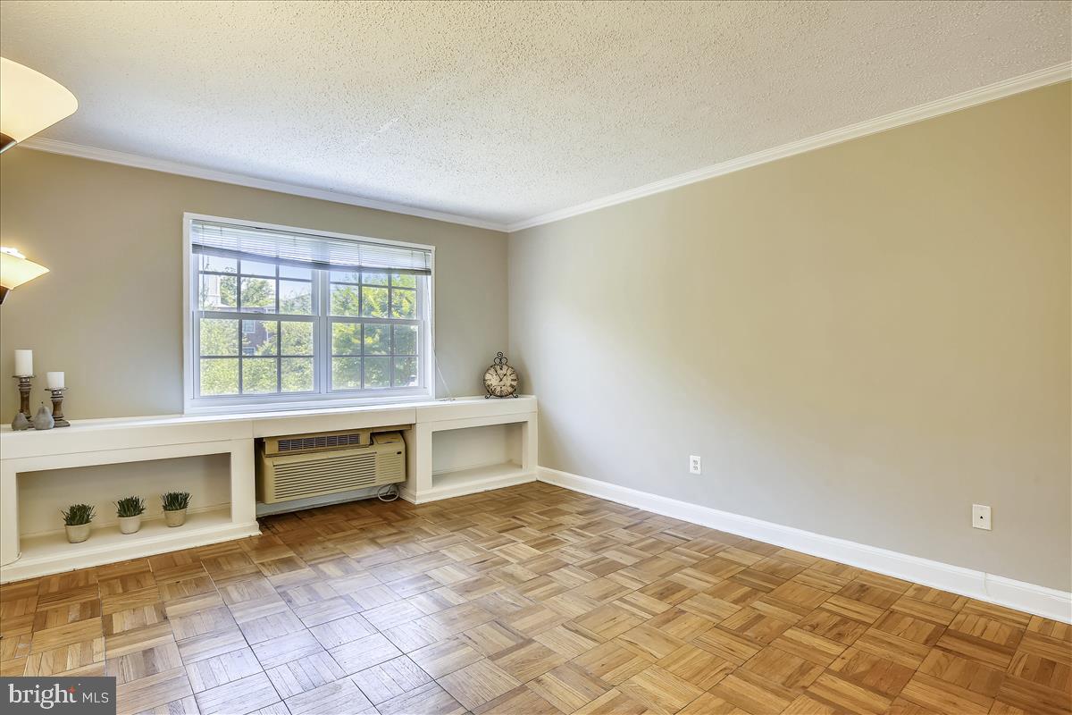 POTOWMACK CROSSING - Residential