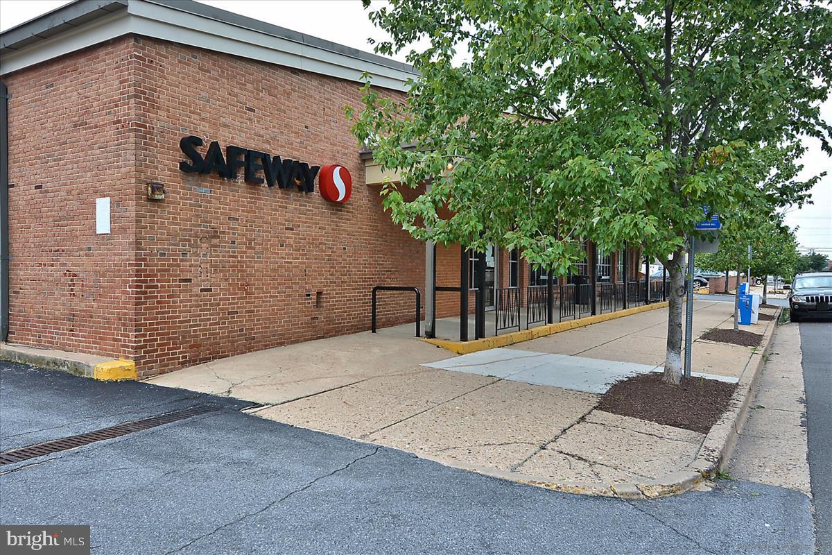 POTOWMACK CROSSING - Residential