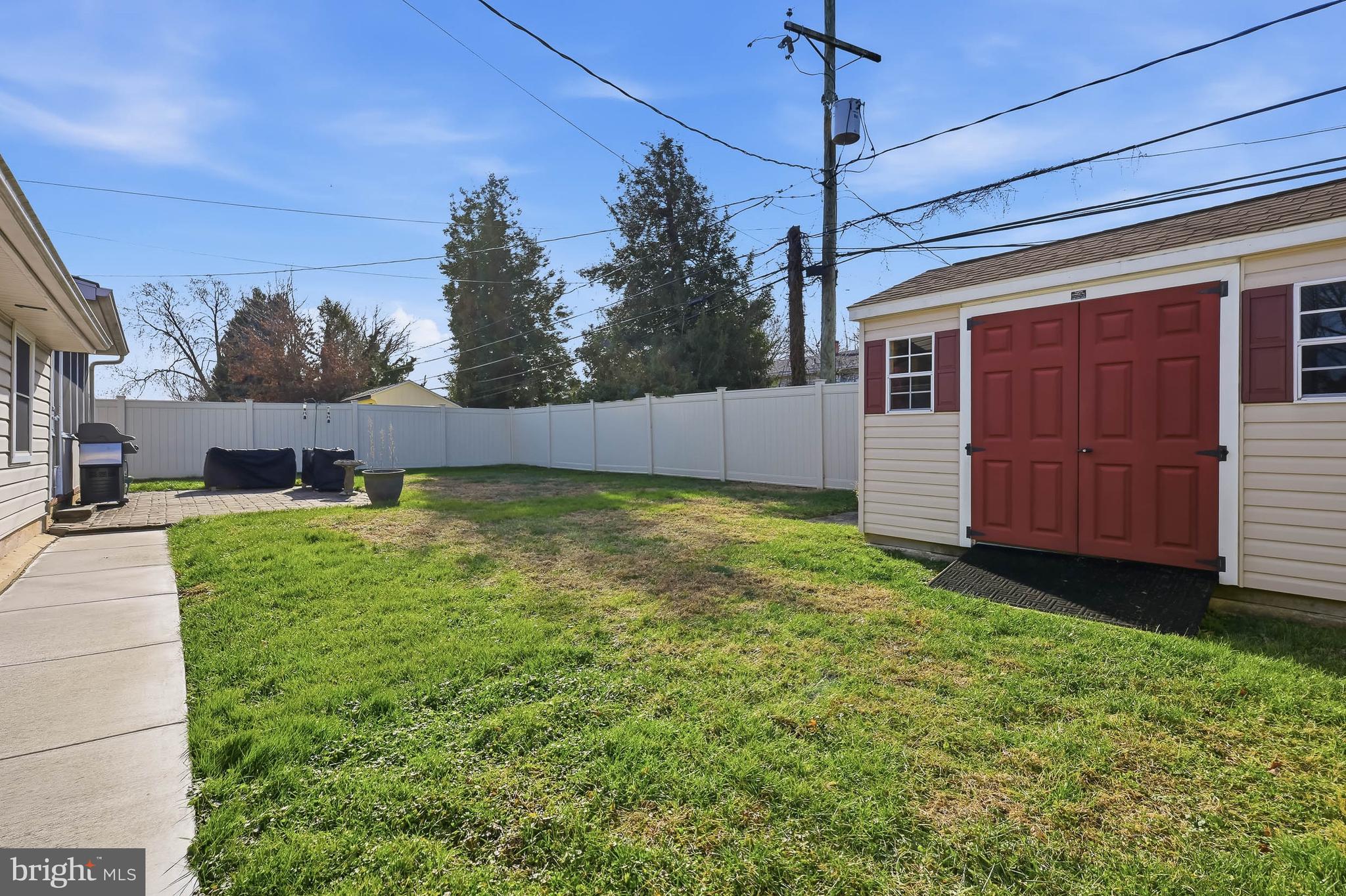 1812 WINDERMERE AVENUE