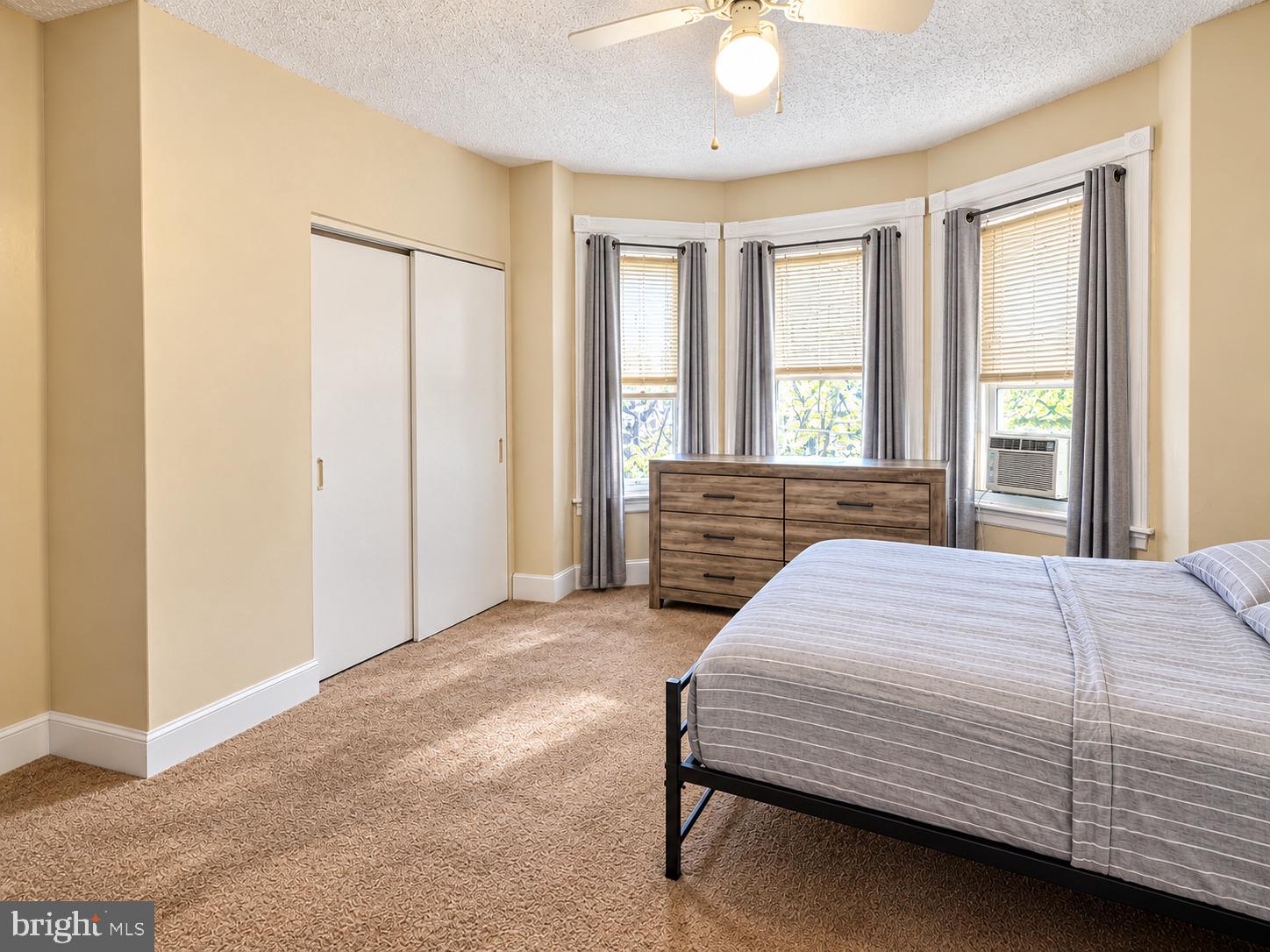 5620 HAZEL AVENUE