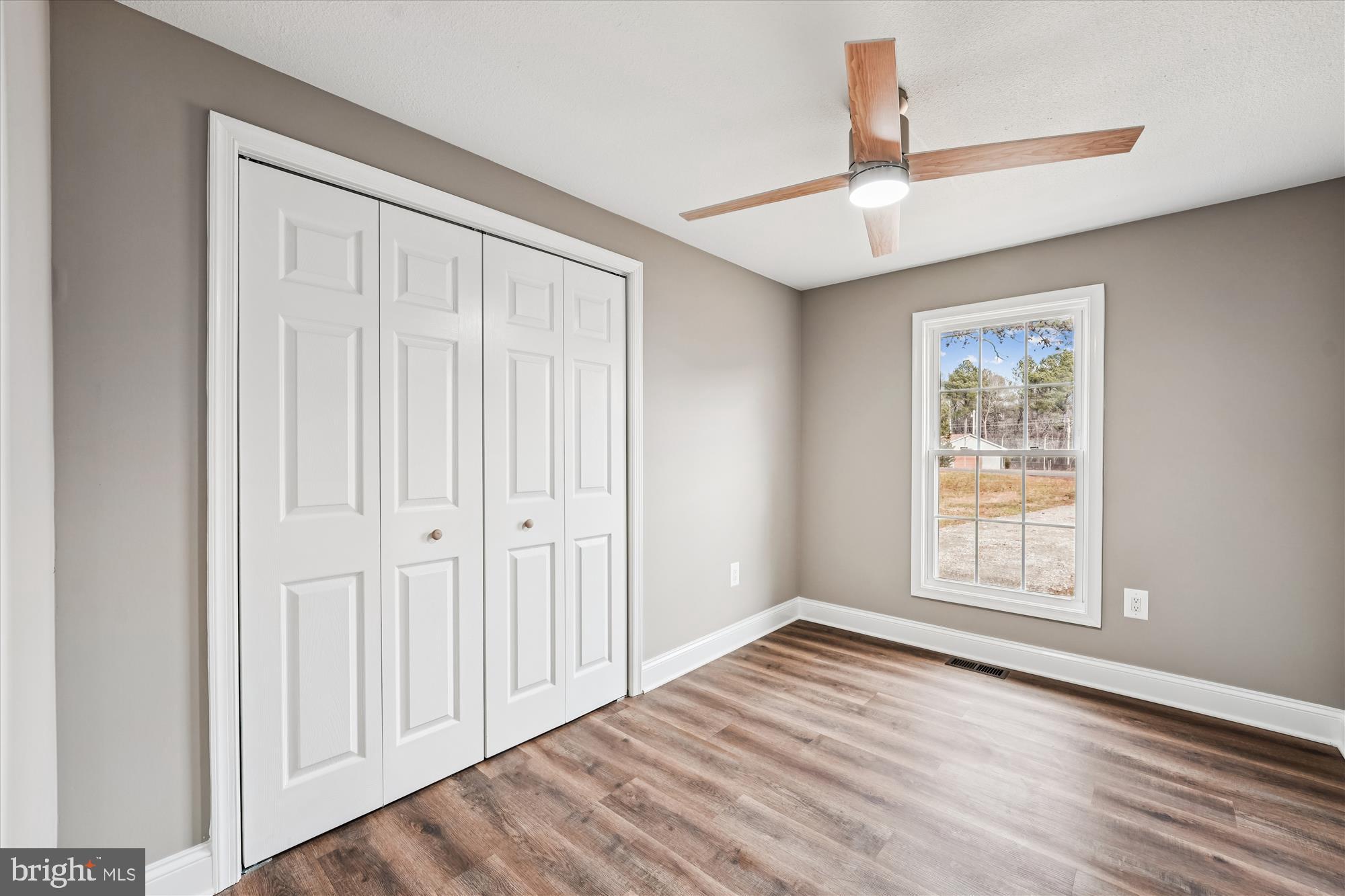 HUGHESVILLE - Residential