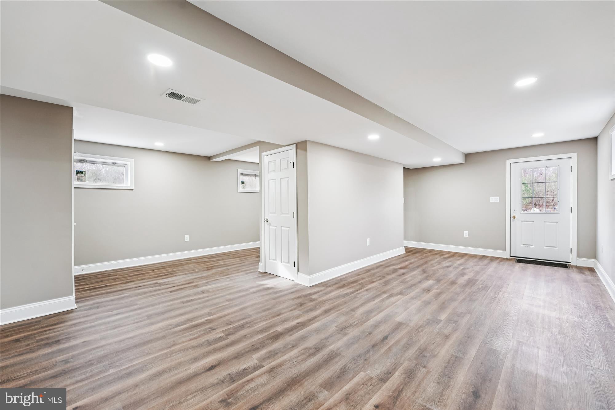 HUGHESVILLE - Residential