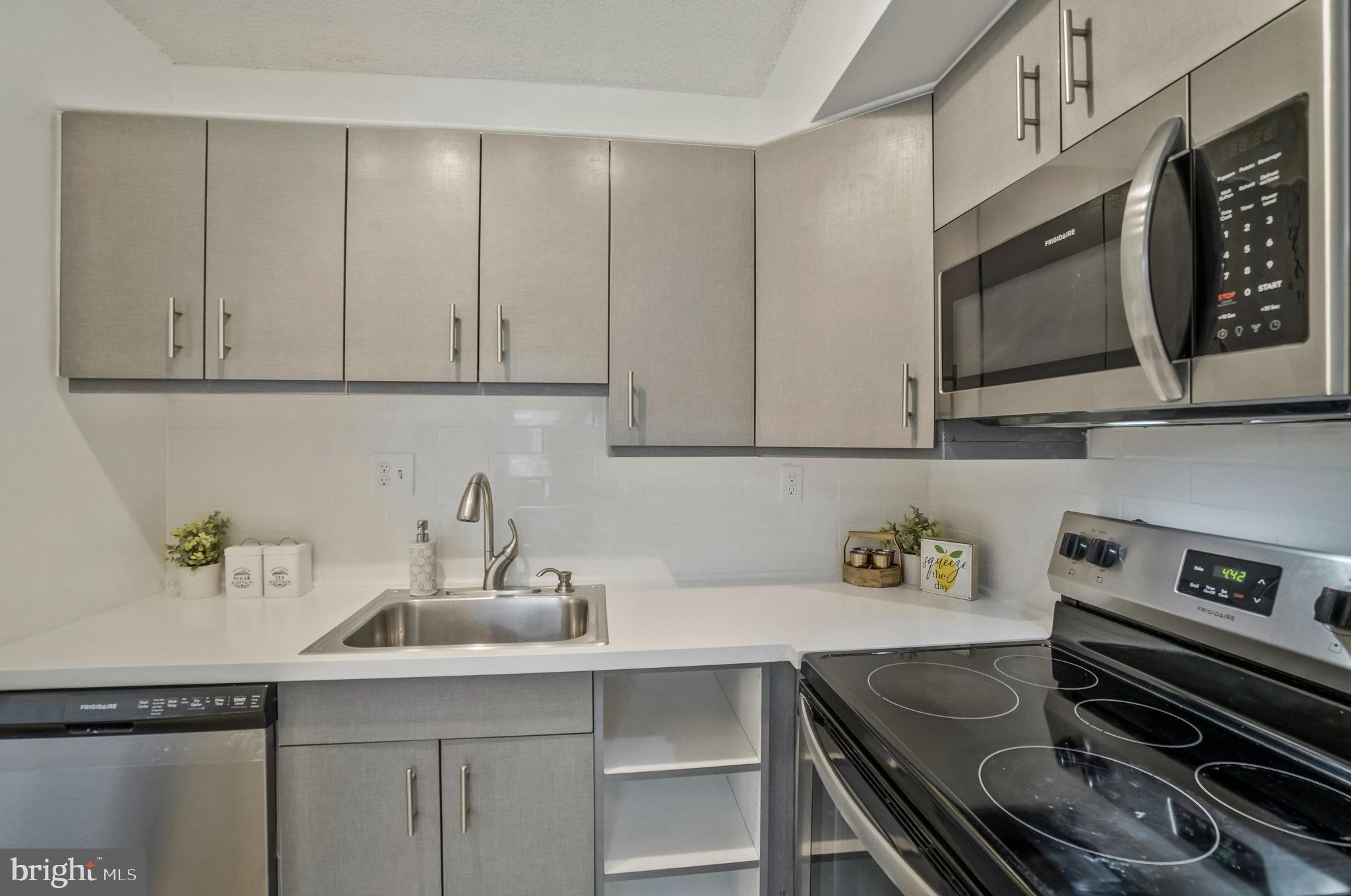 THE VILLAGES CONDO - Residential