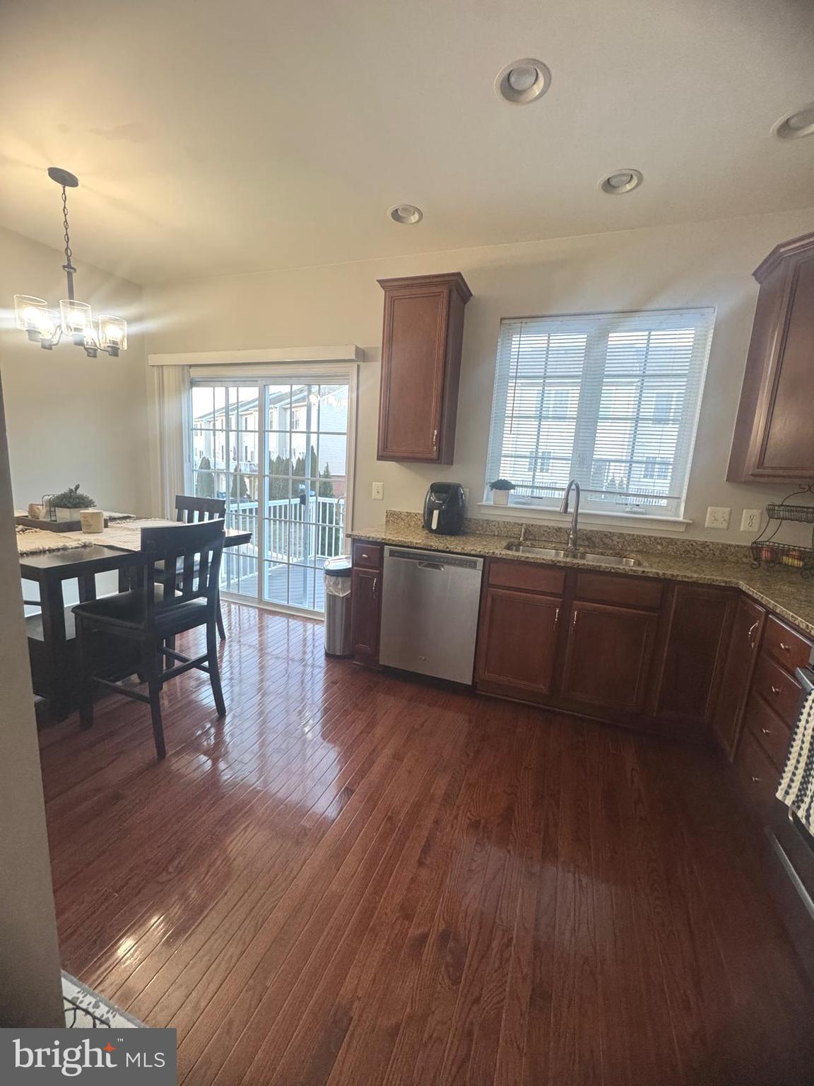 AMBERLEA AT SOUTH RIDING - Residential