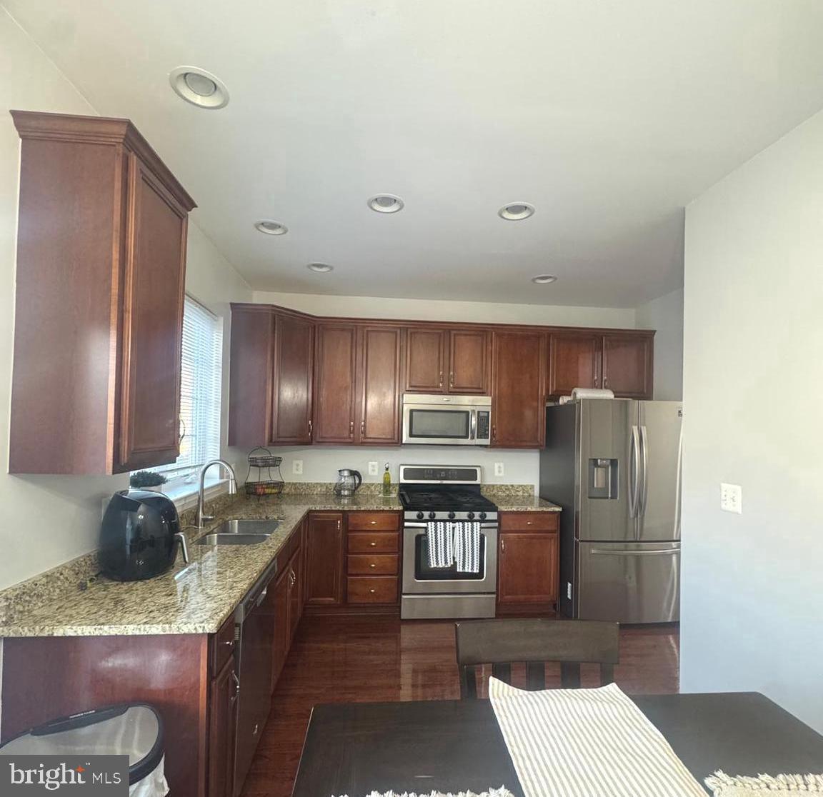 AMBERLEA AT SOUTH RIDING - Residential