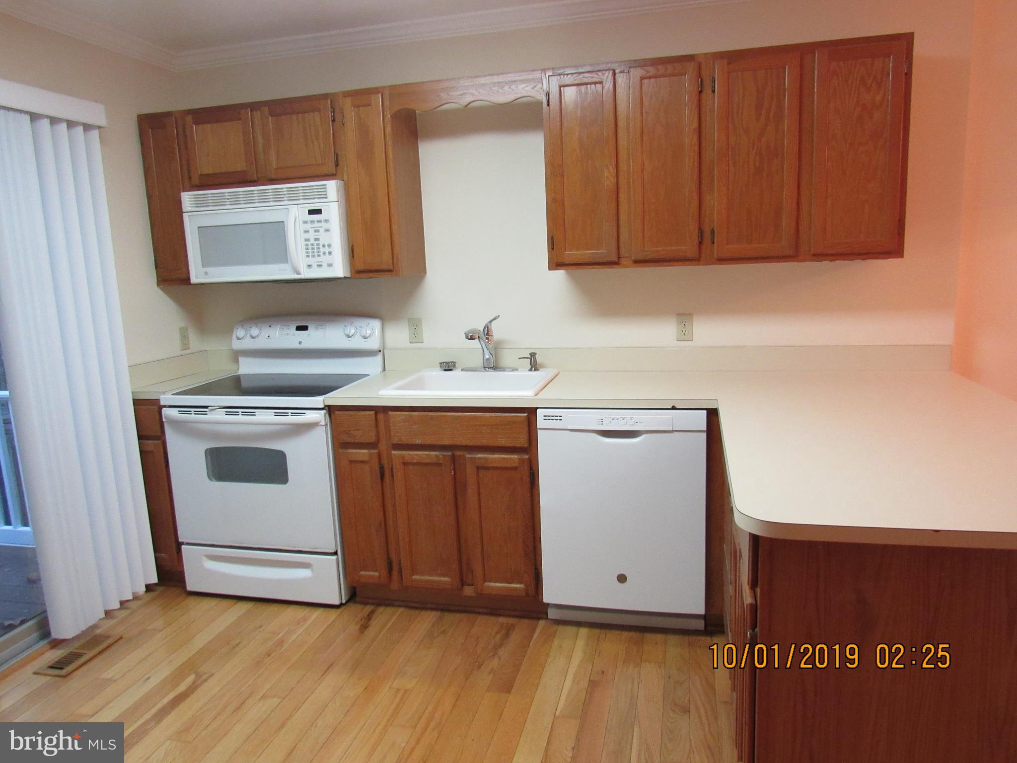 ULMSTEAD GARDENS - Residential Lease