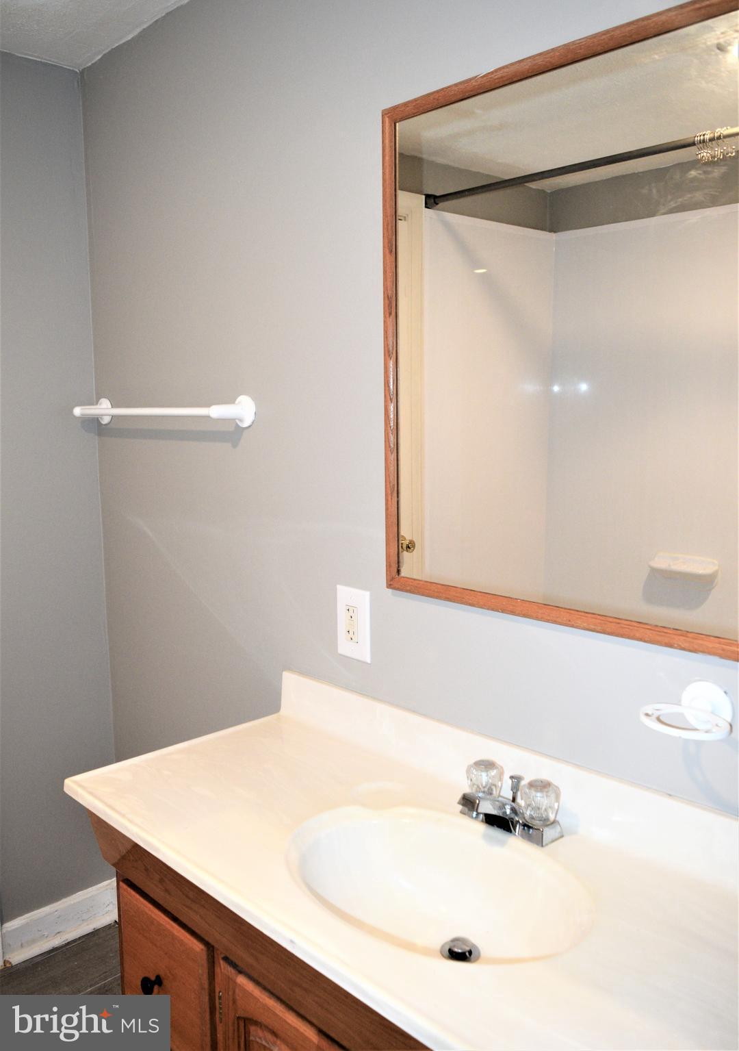 BROAD ACRES - Residential Lease