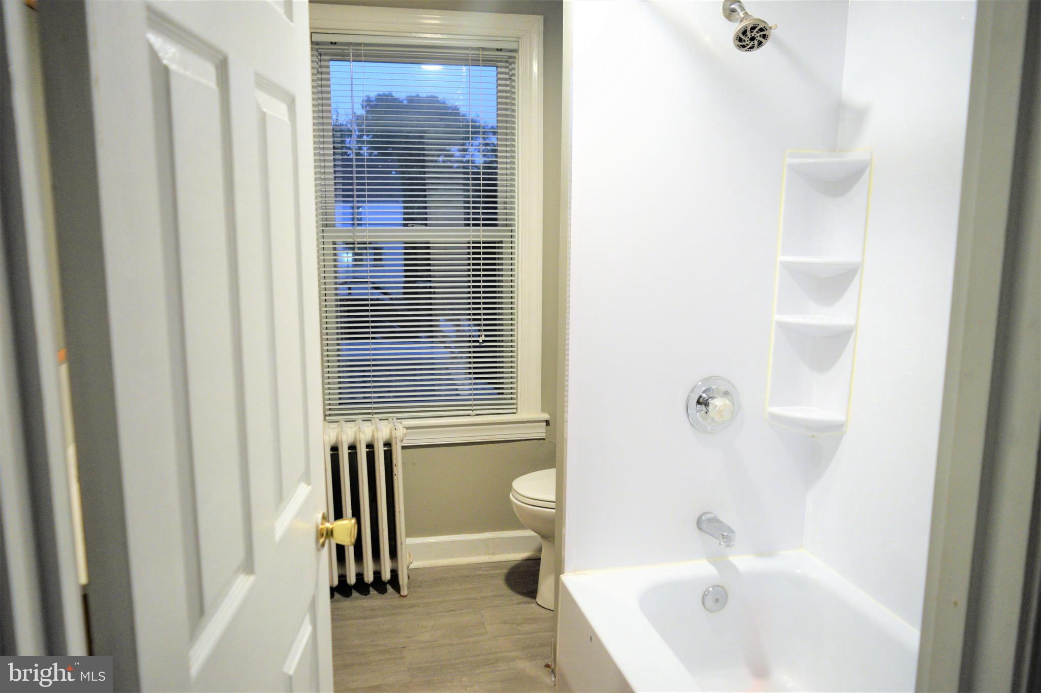 BROAD ACRES - Residential Lease