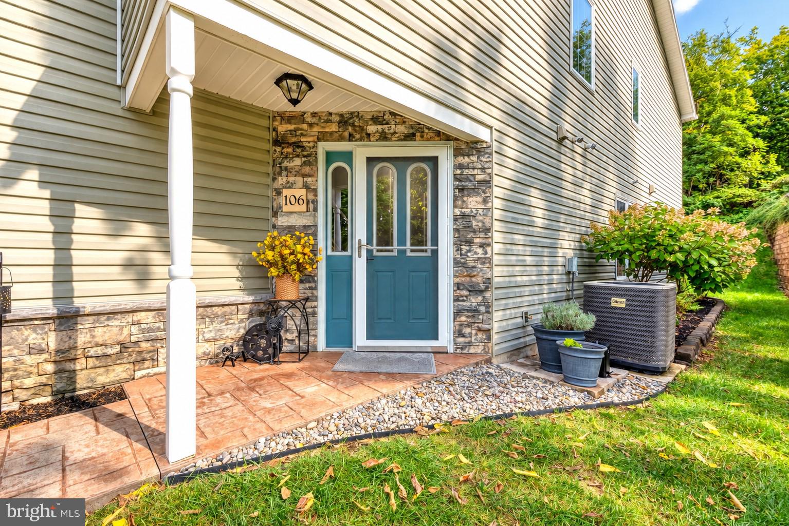 106 DENNIS DRIVE