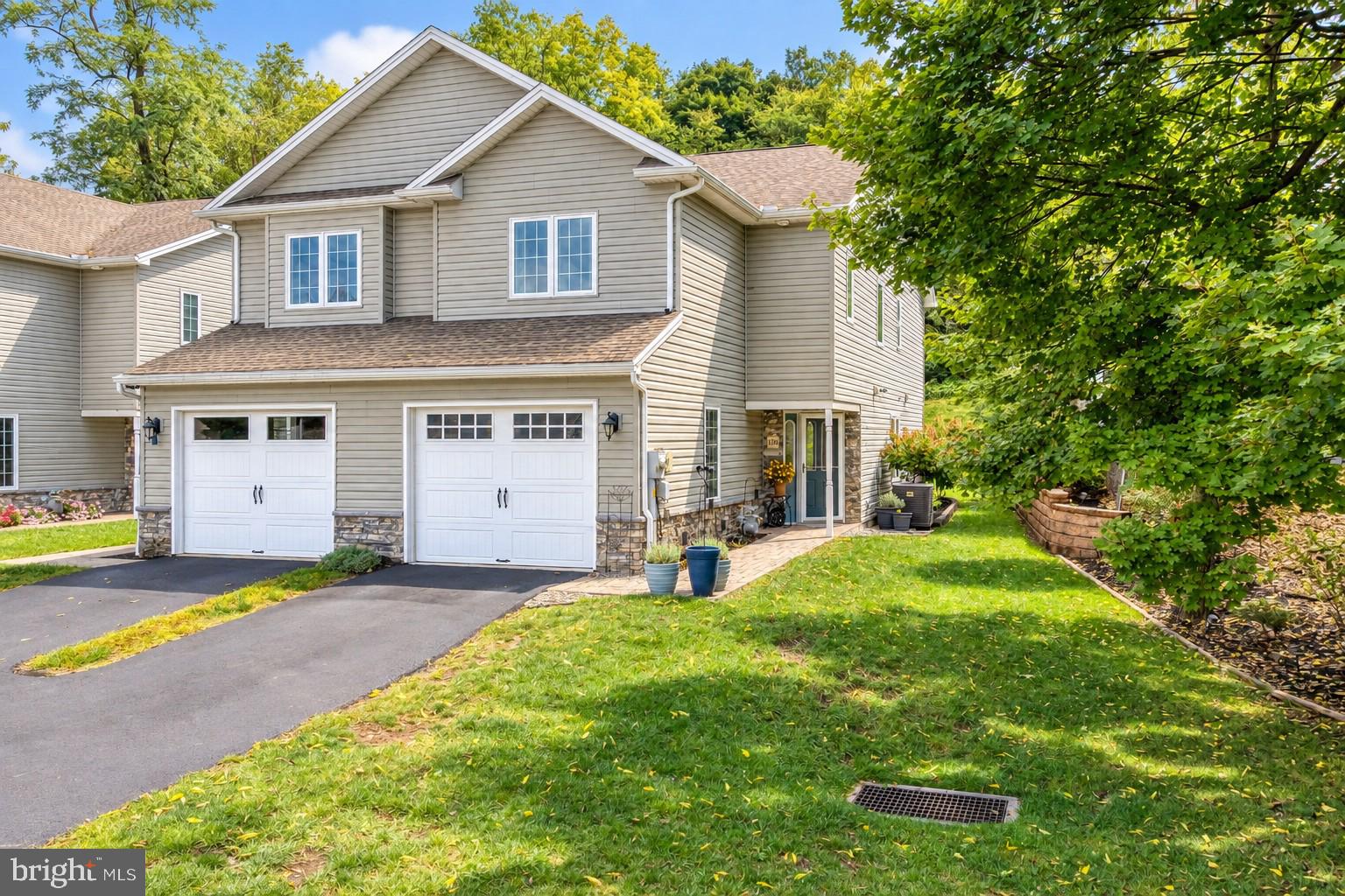 106 DENNIS DRIVE