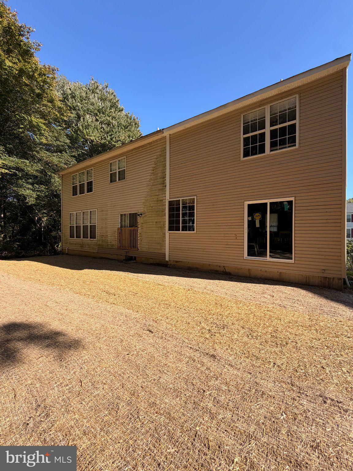 6 BUTTONWOOD COURT