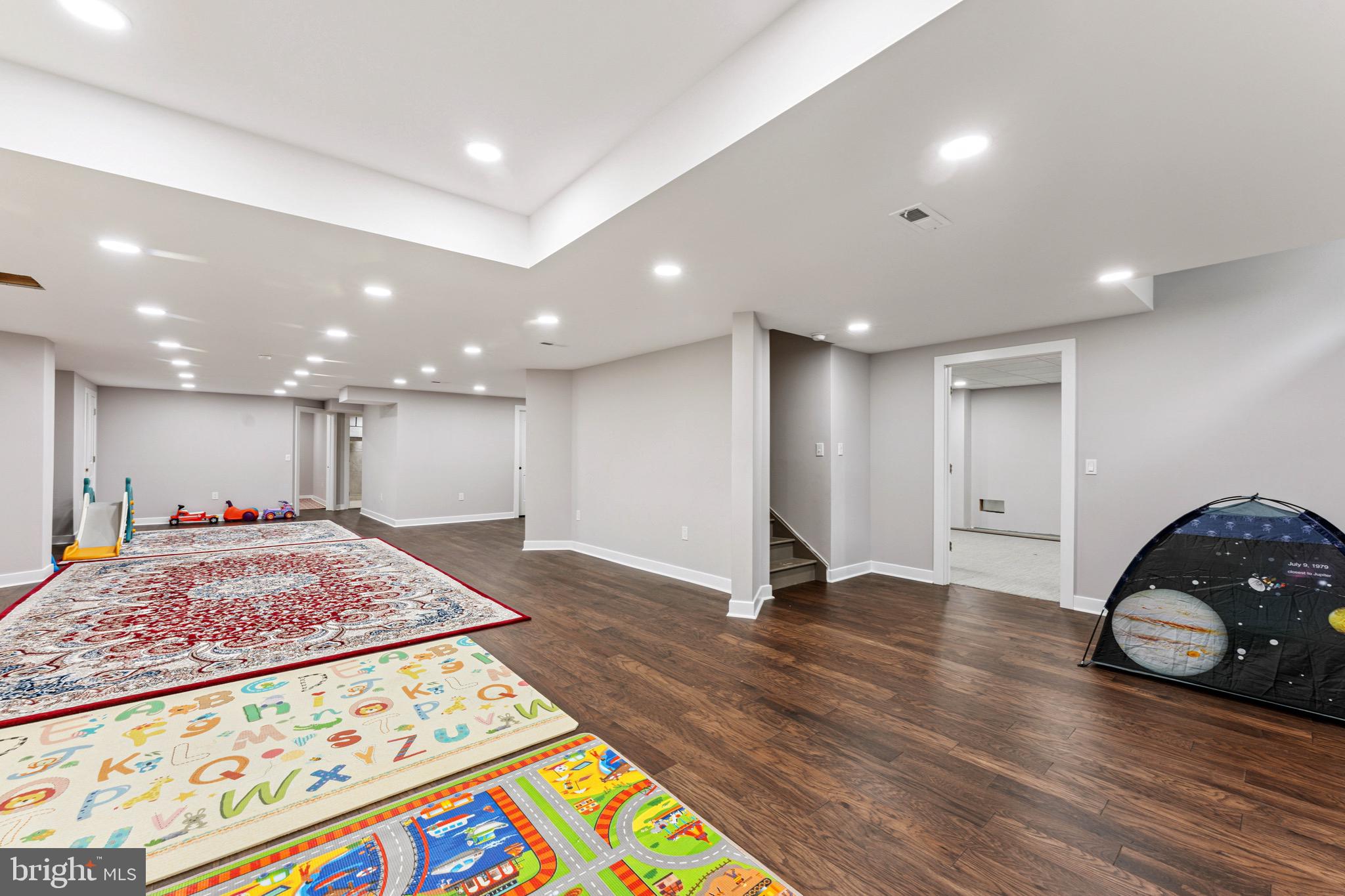 NORTHAMPTON HUNT - Residential