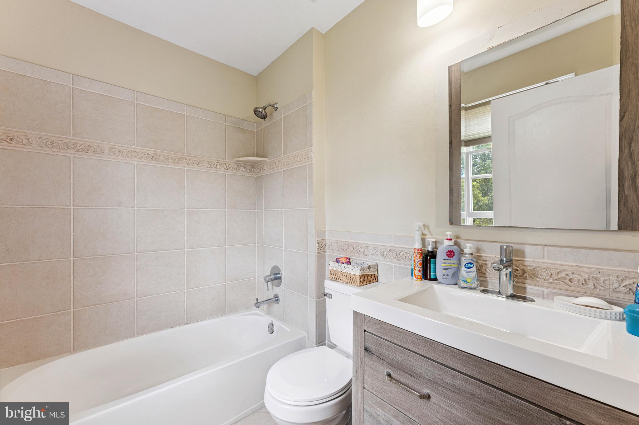 NORTHAMPTON HUNT - Residential