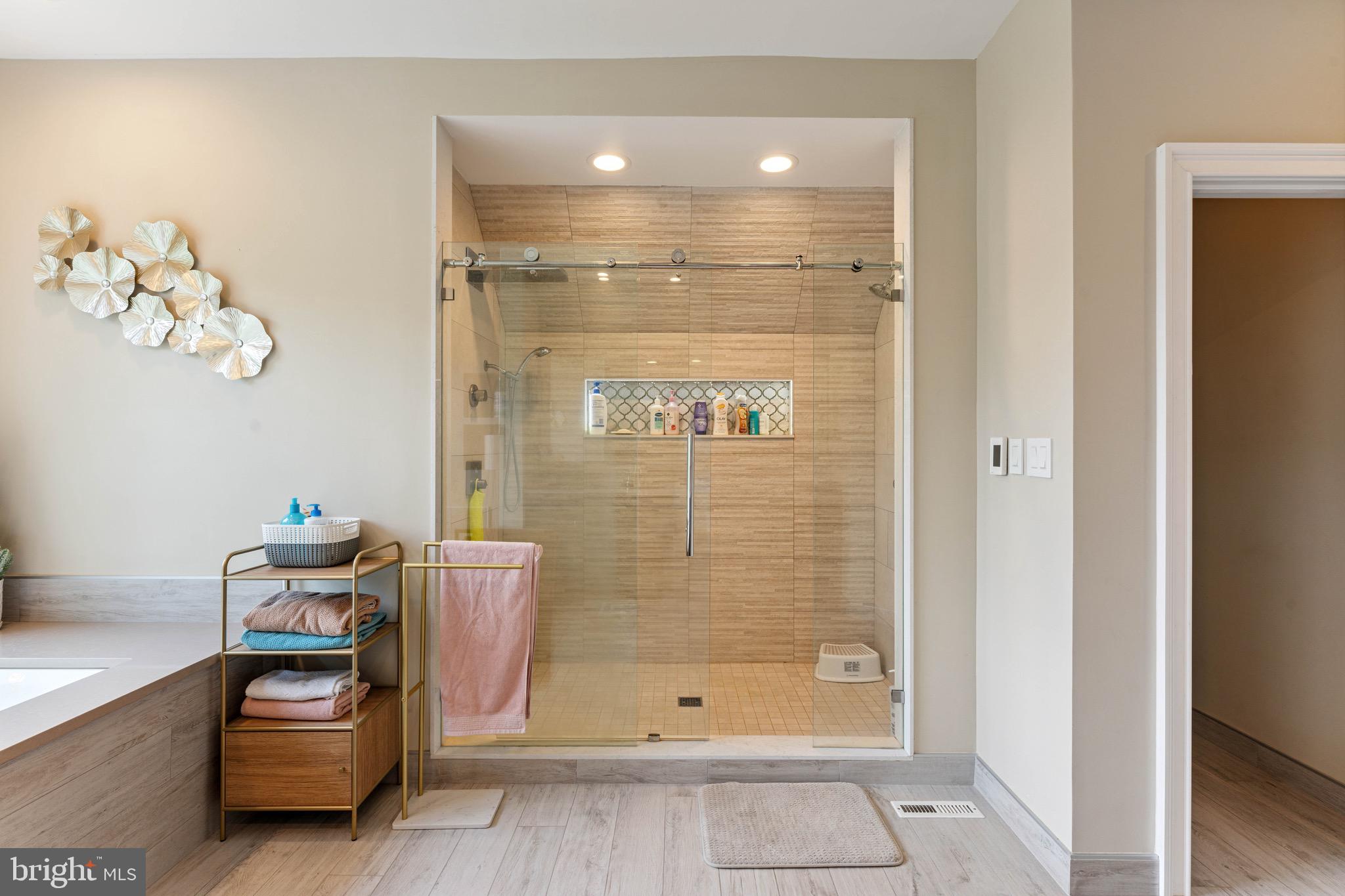 NORTHAMPTON HUNT - Residential