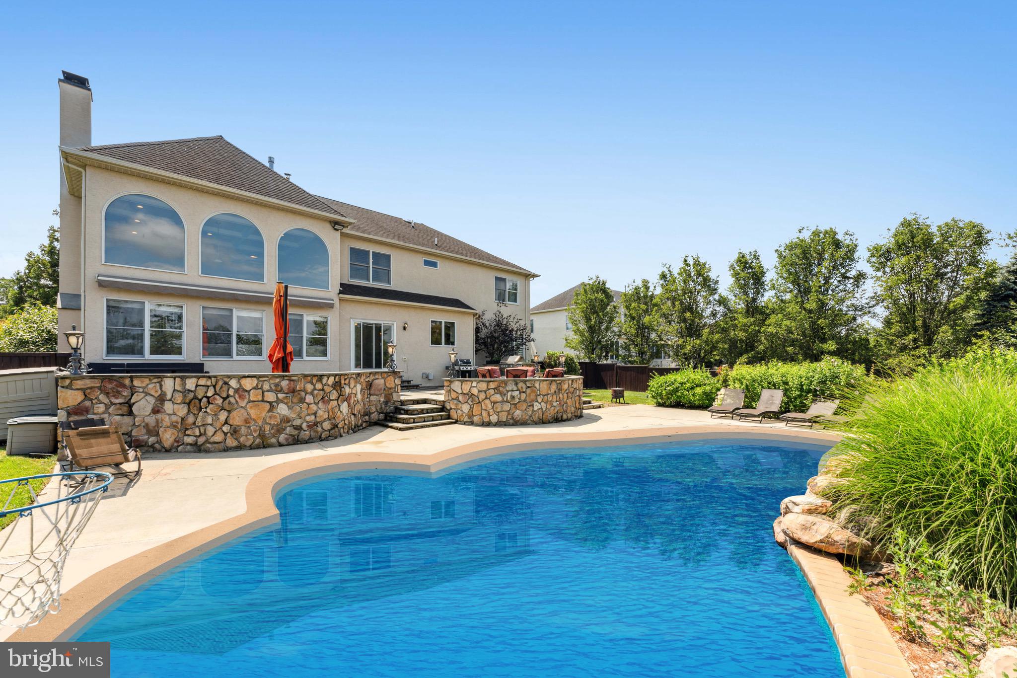 NORTHAMPTON HUNT - Residential