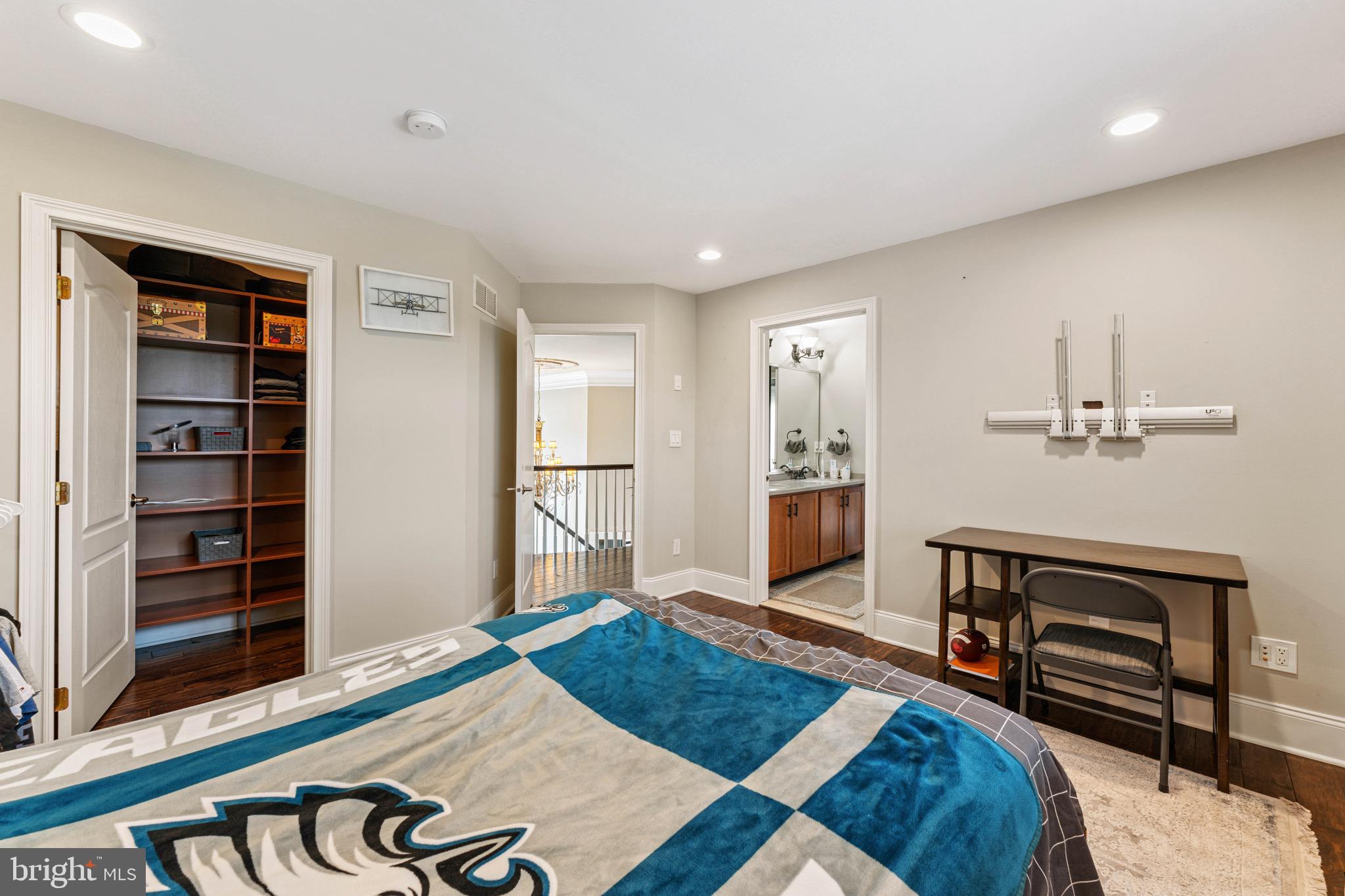 NORTHAMPTON HUNT - Residential