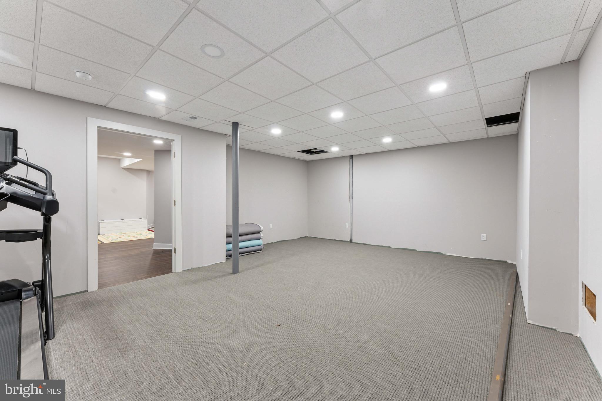 NORTHAMPTON HUNT - Residential