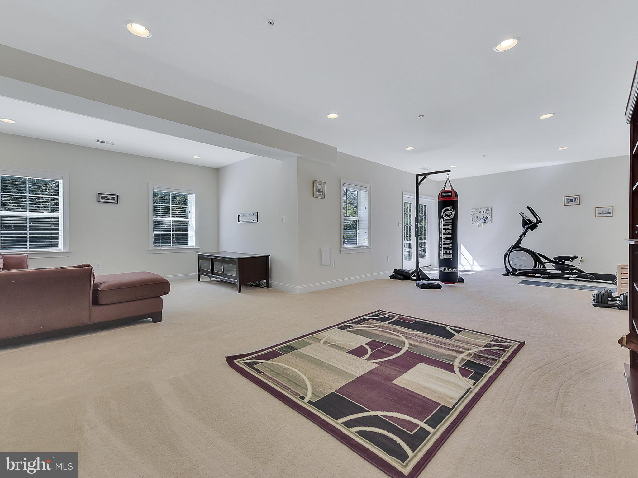 DAMASCUS OUTSIDE - Residential