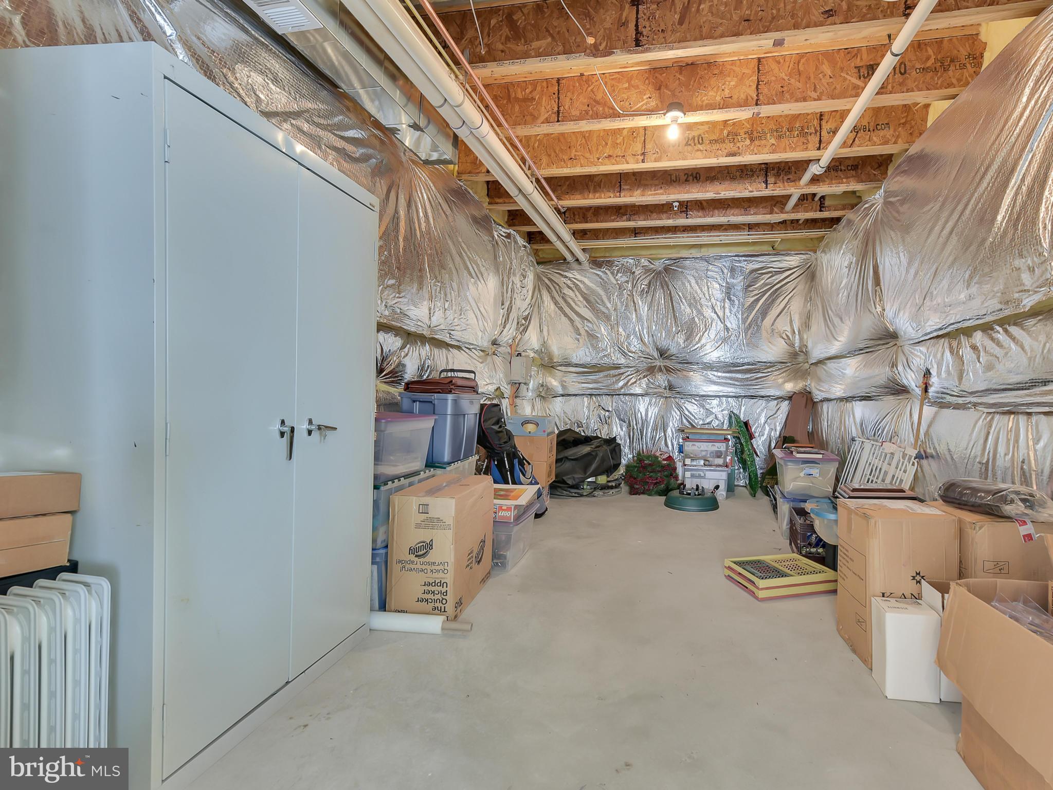 DAMASCUS OUTSIDE - Residential