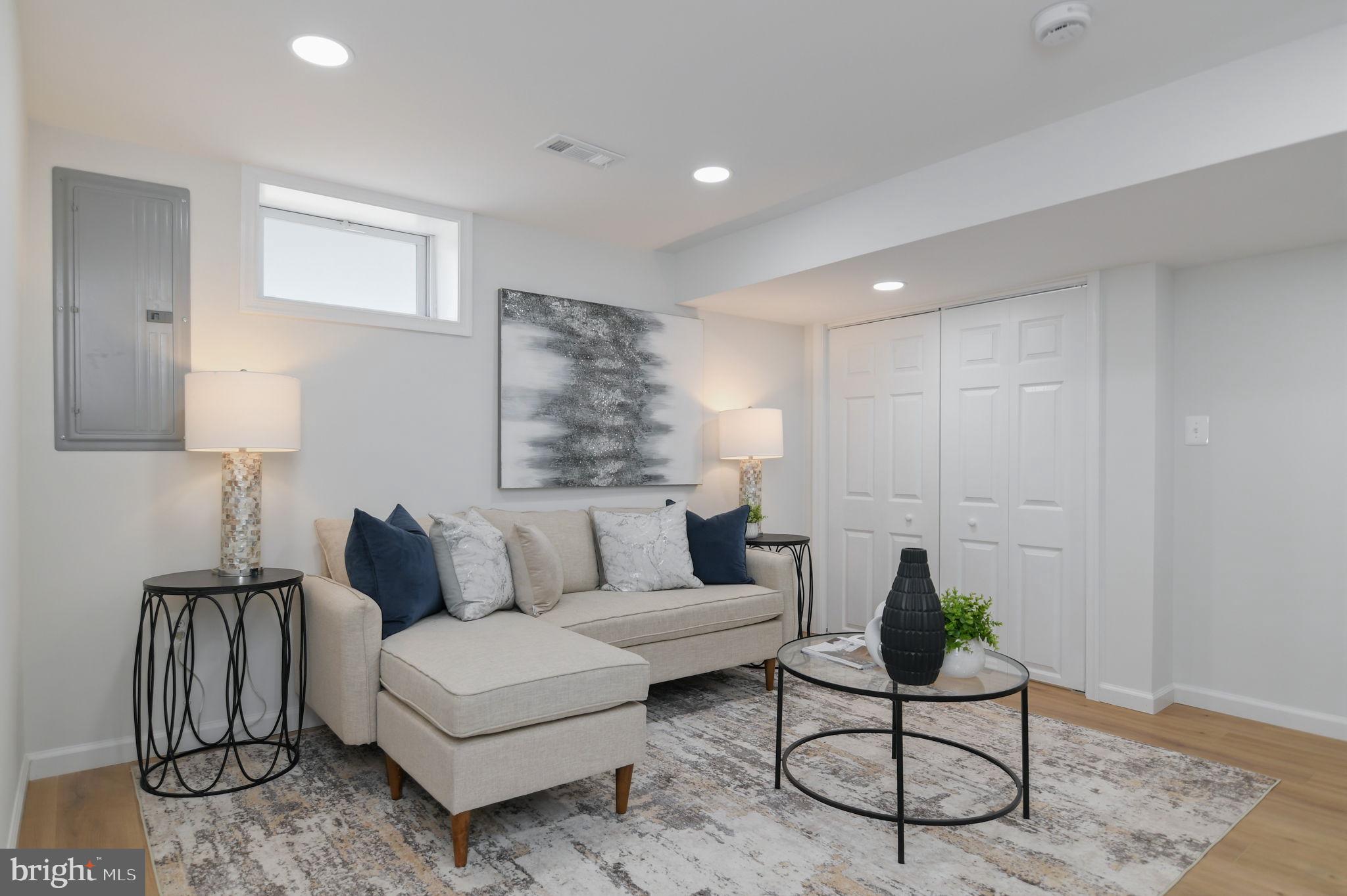 BIRCHWOOD CITY - Residential