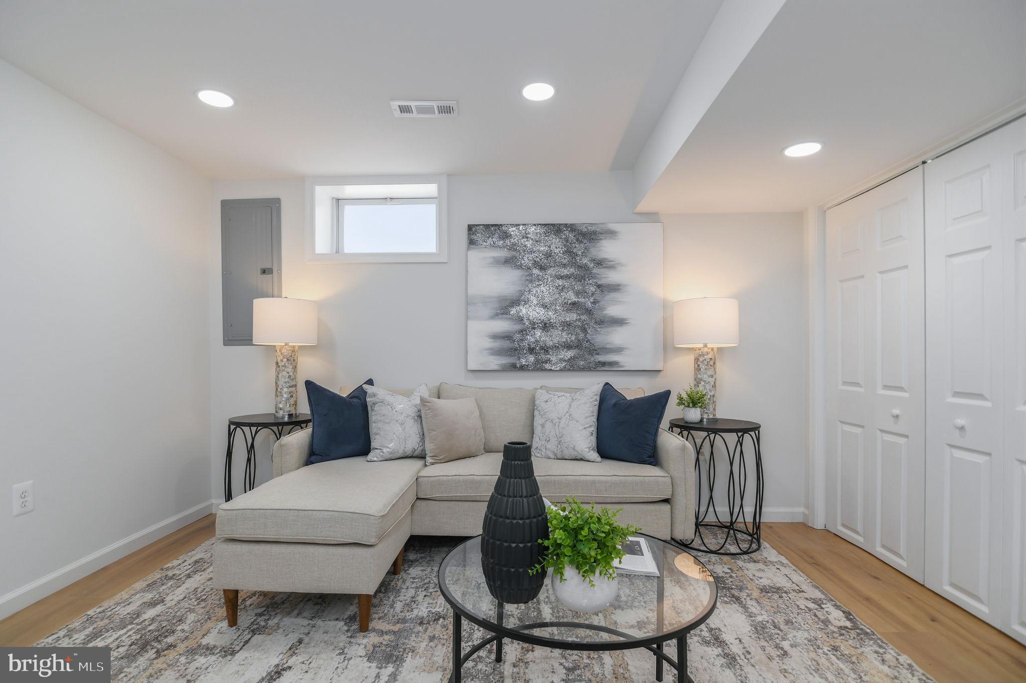 BIRCHWOOD CITY - Residential