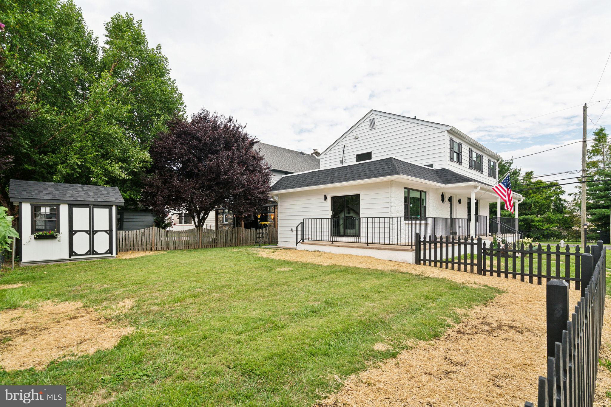 LLANERCH - Residential