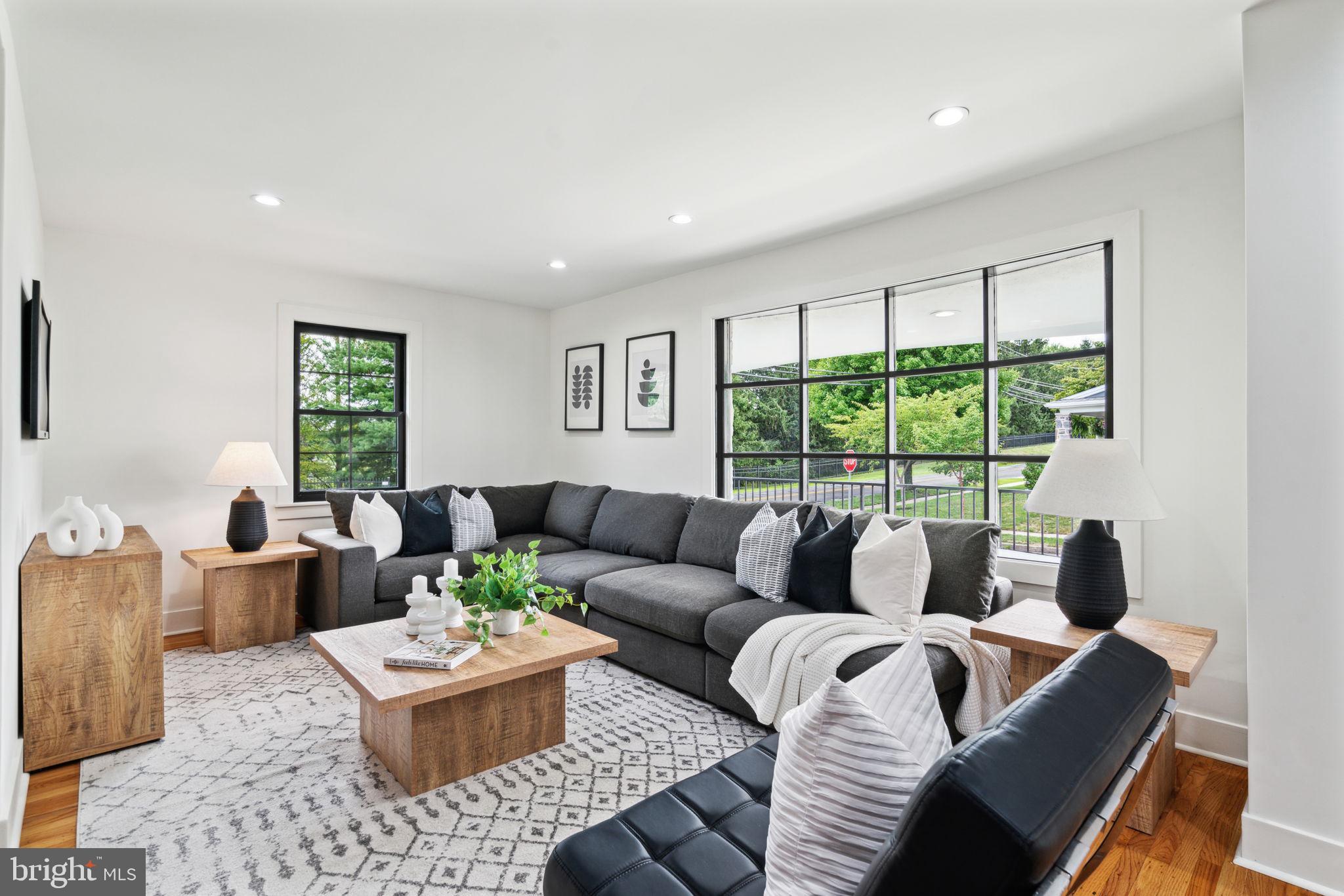 LLANERCH - Residential