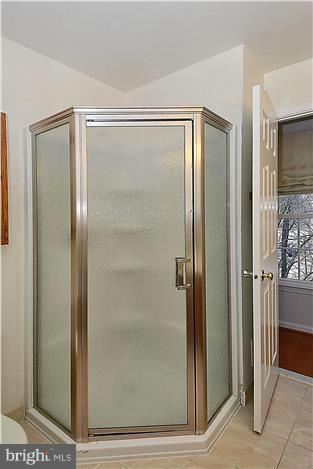 MIDDLEBRIDGE - Residential