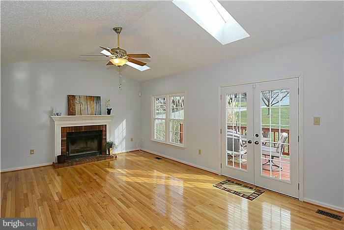 MIDDLEBRIDGE - Residential