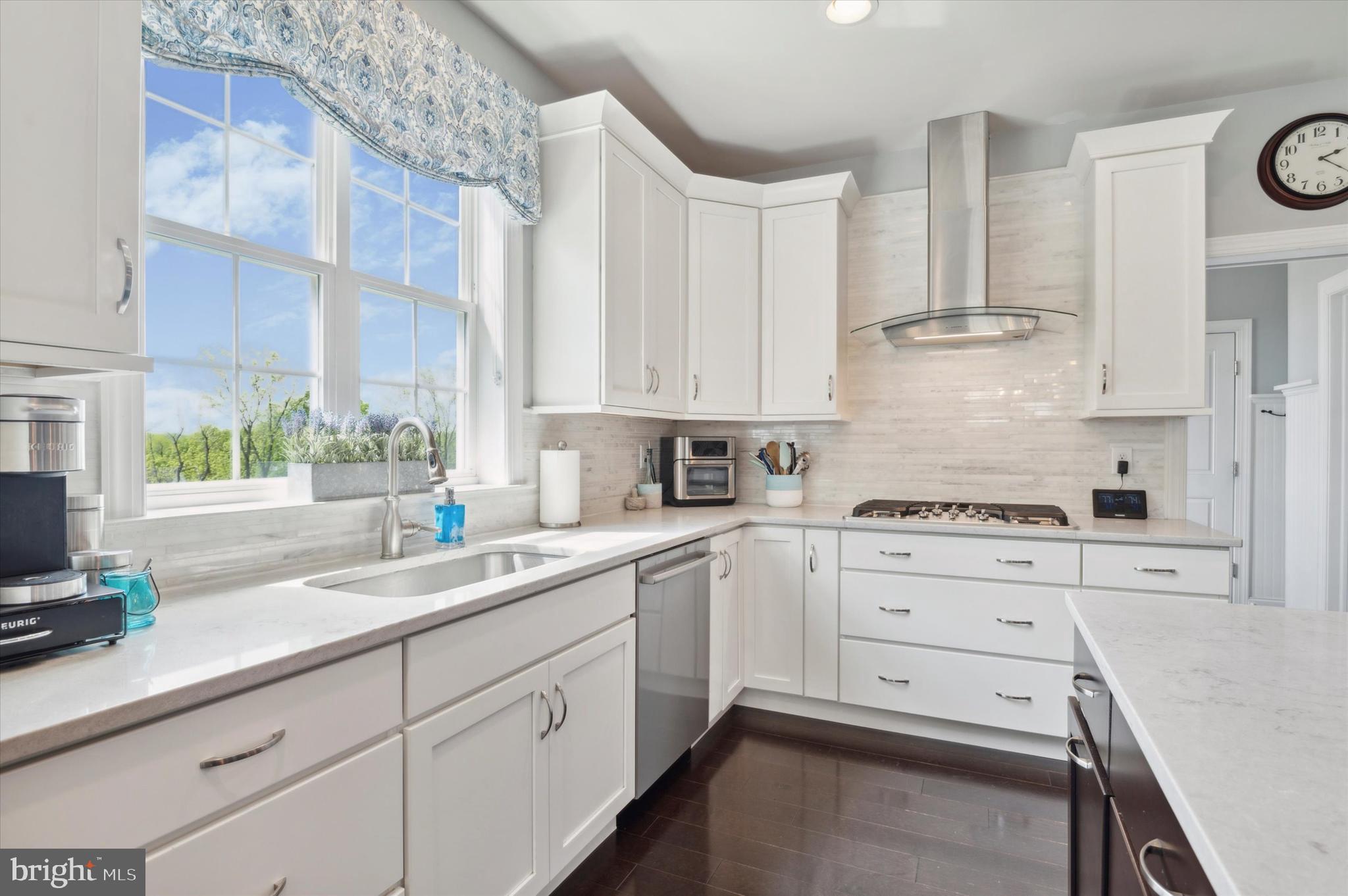 LAUREL RIDGE - Residential